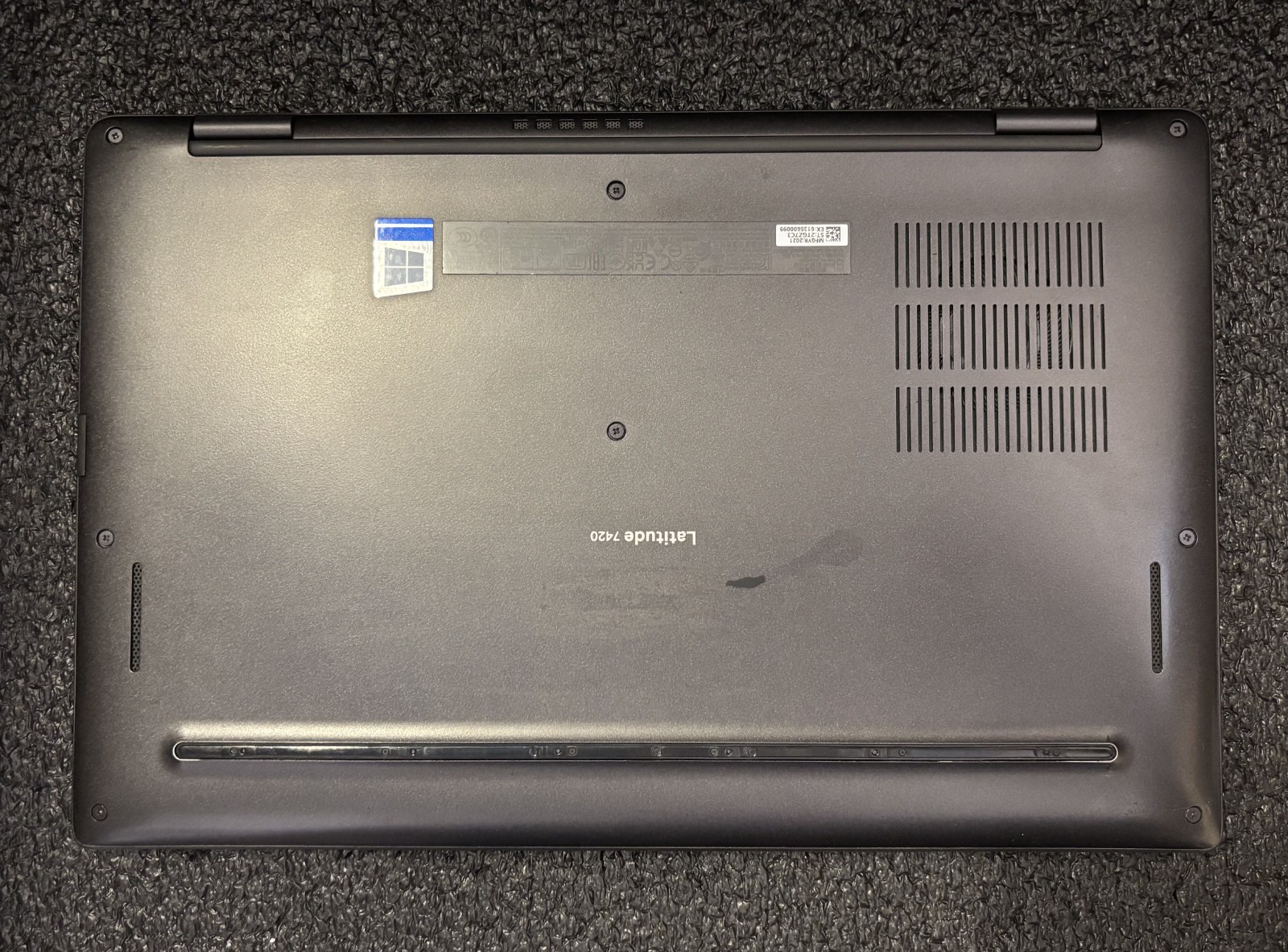 Dell Latitude 7420 14″ FHD Laptop i7-1185G7 | 3.00GHz | 16GB | 256GB | W11P