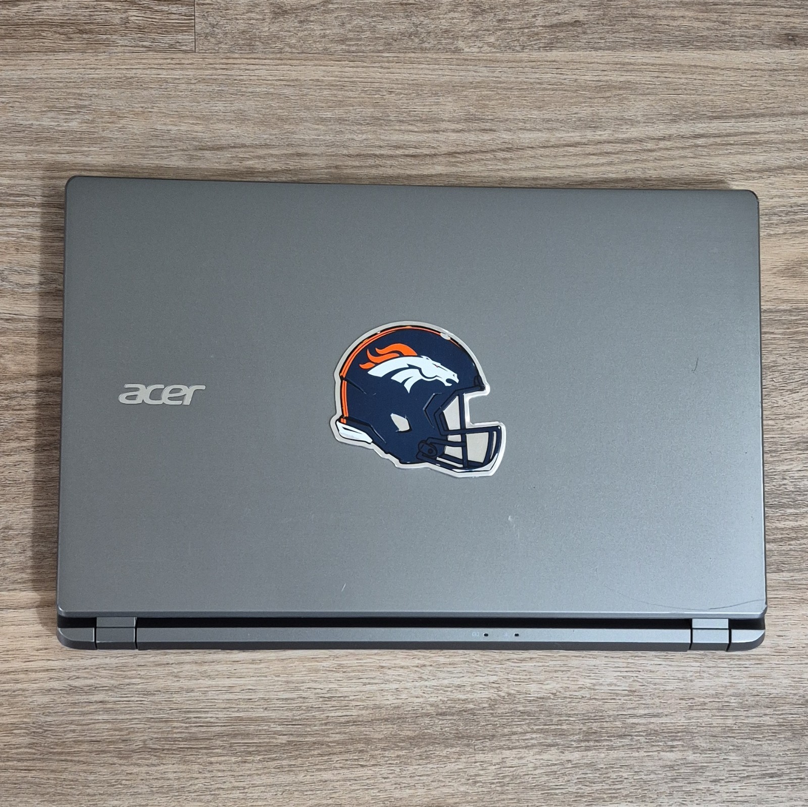 Acer Aspire V5-572P-6858 15.6″ Touchscreen Laptop | Core i5 4GB RAM | 500GB HDD