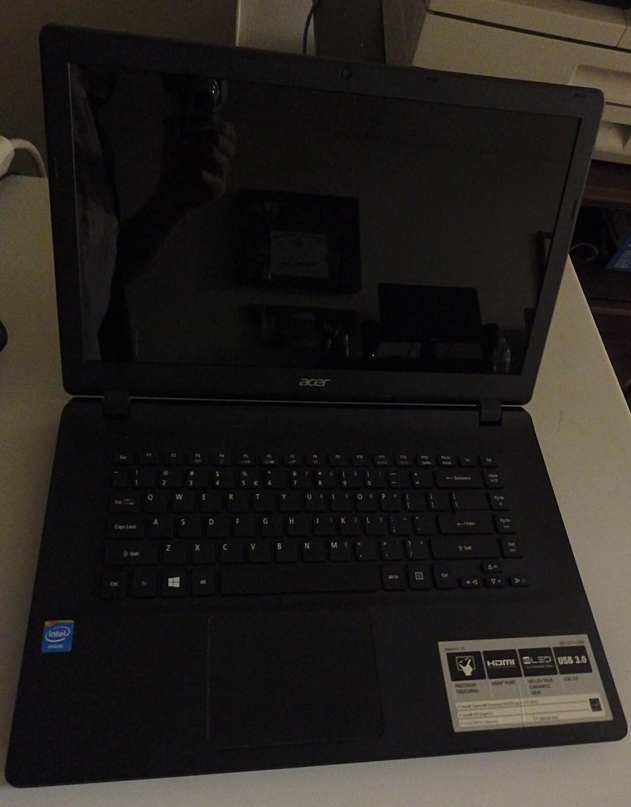 Acer Aspire E-15 is a Windows 10 laptop with a 15.60-inch display