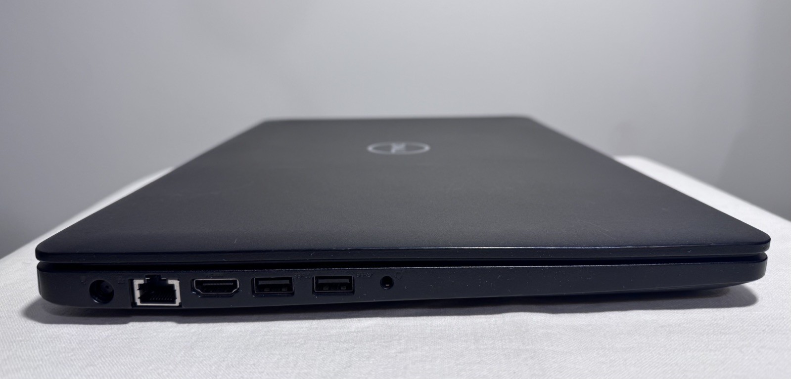 DELL Latitude 3580 i5 15.6″ 16GB RAM 1TB HDD WIN11P READ