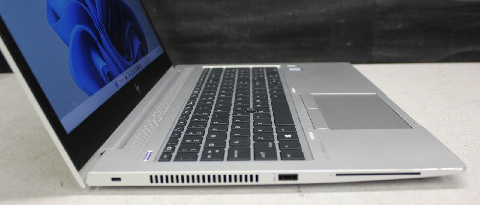 HP Elitebook 850G6 I7-8665U 512SSD NVME 16GB DDR4 Win11Pro