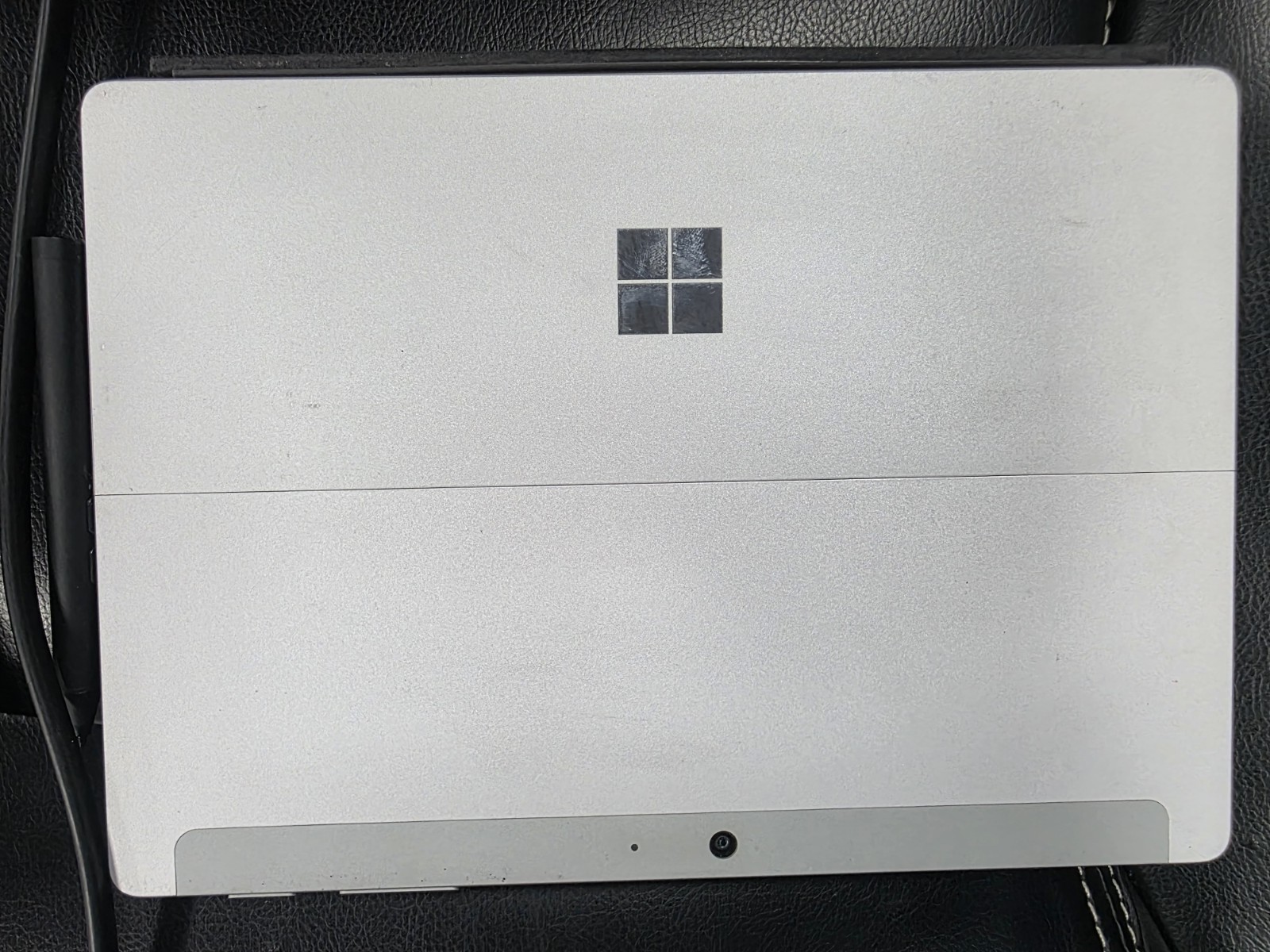 Microsoft Surface Go 3 i3-10100Y 1.3GHz 8GB RAM 128GB SSD+ Charger+Keyboard+ Pen