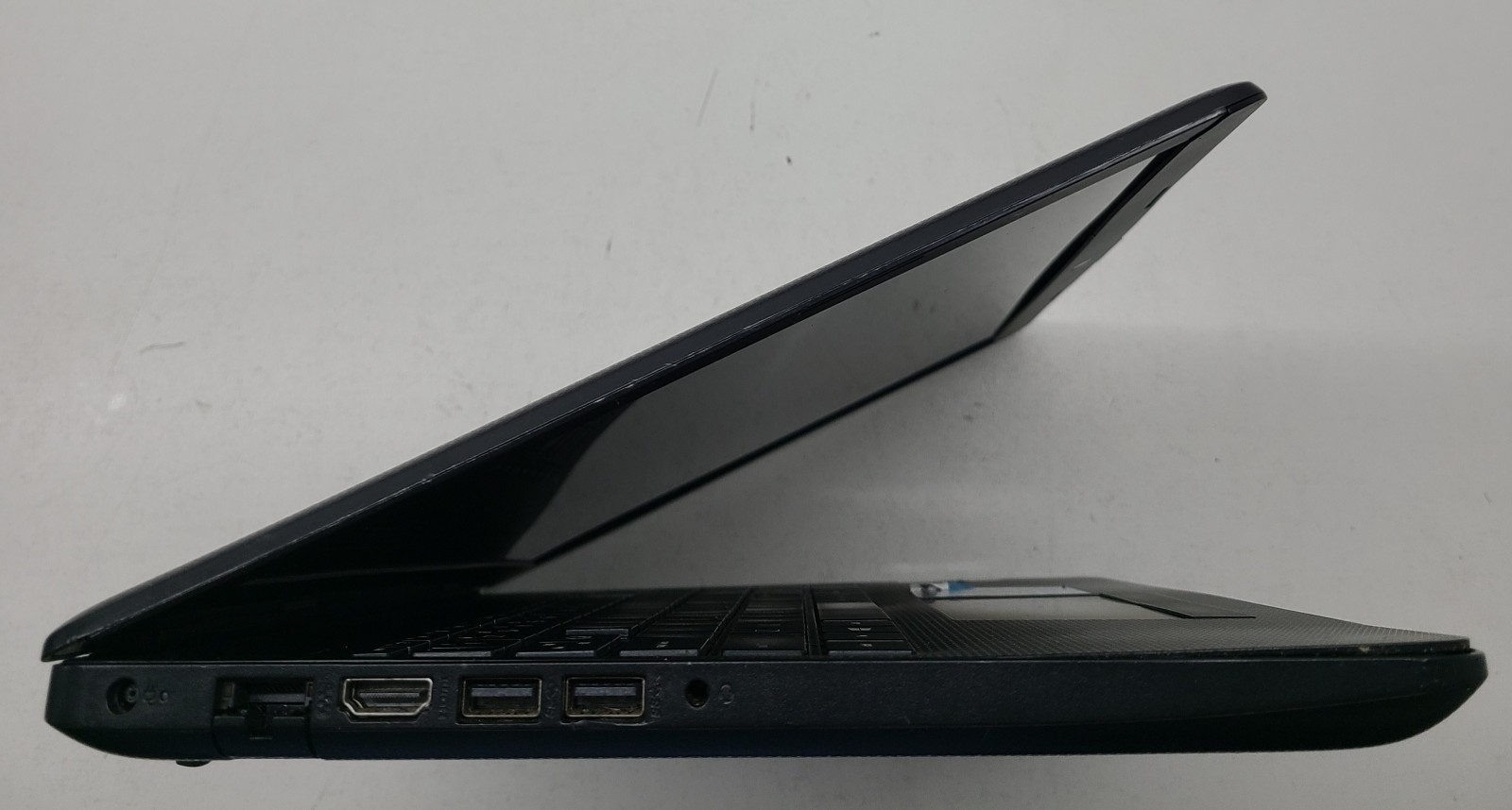 HP 15-DB1032NR 15.6″ Laptop AMD RYZEN 3 3200U NO RAM/HD/OS/POWER (FL)