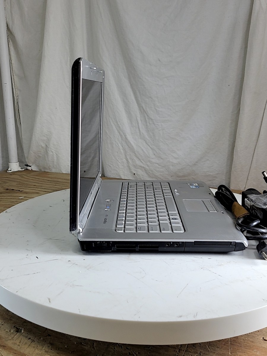 DELL INSPIRON 1520 Laptop CORE2 DUO T5250 1GB 120GB SEE NOTES