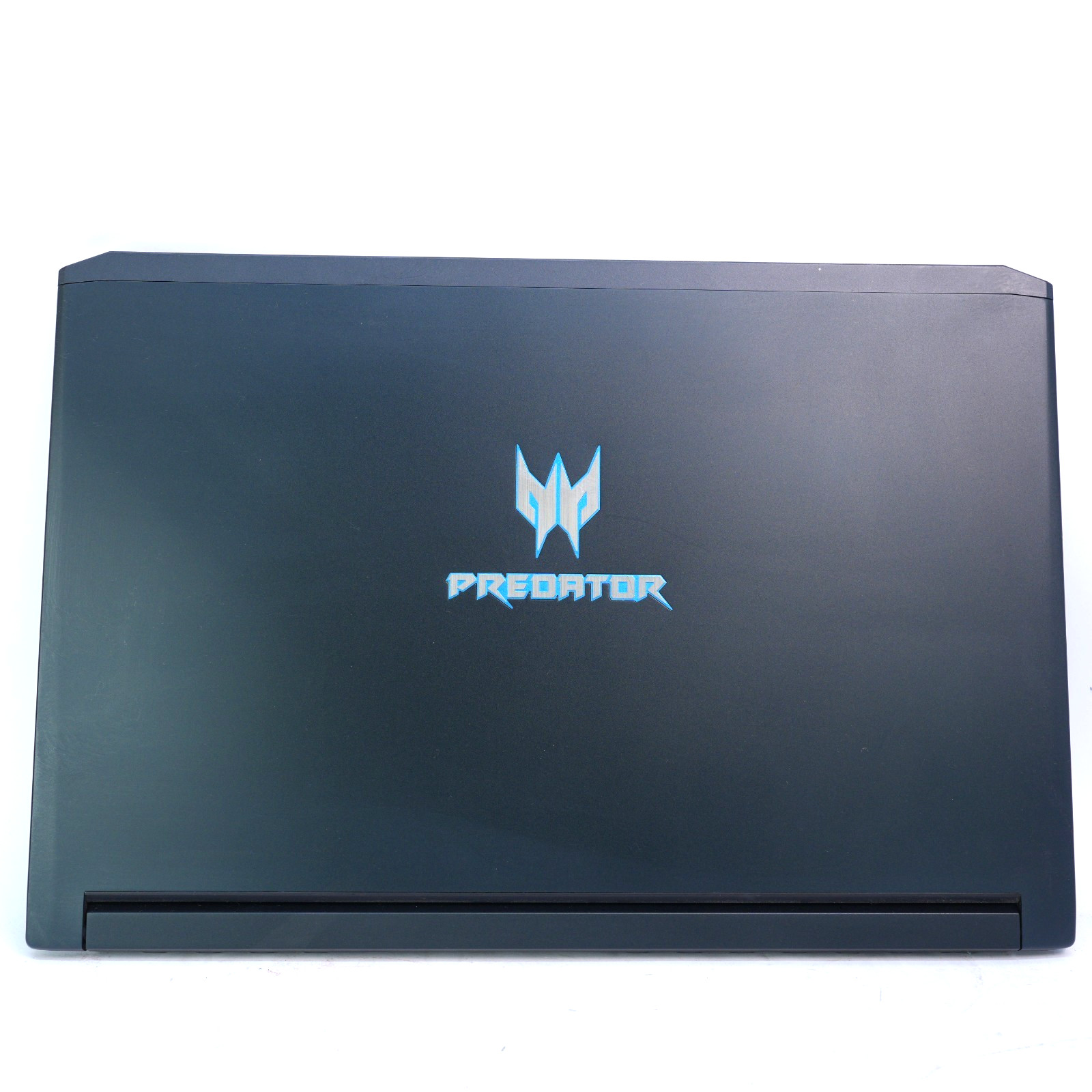 ACER PREDATOR PT715-51-732Q| i7-7700HQ, 32GB RAM, X2 256GB SSD | 1080 GPUT12-C8