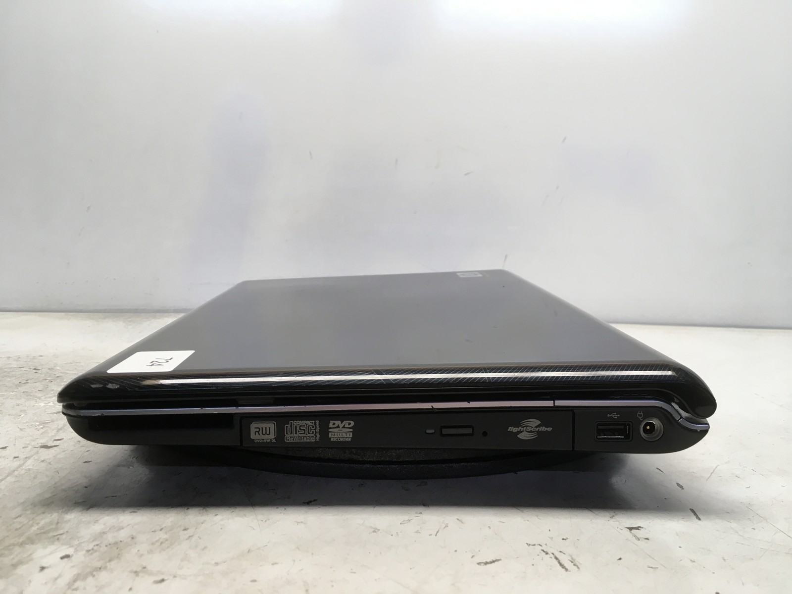 HP Pavilion DV6815NR AMD Turion 64 X2 TL-60 2000MHz 3 GB NO HDD No Batt