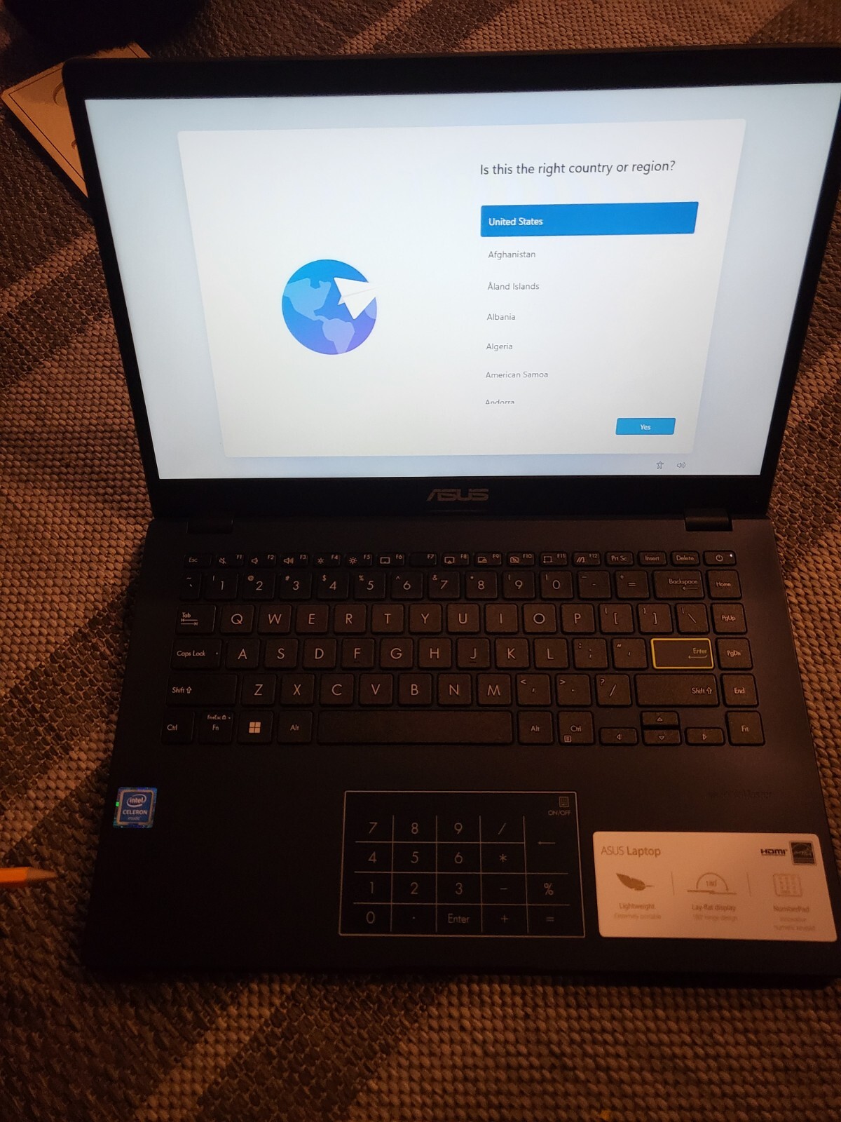 ASUS 14” E410M (64GB eMMC Intel Celeron N4020 +4GB RAM) -Win11-