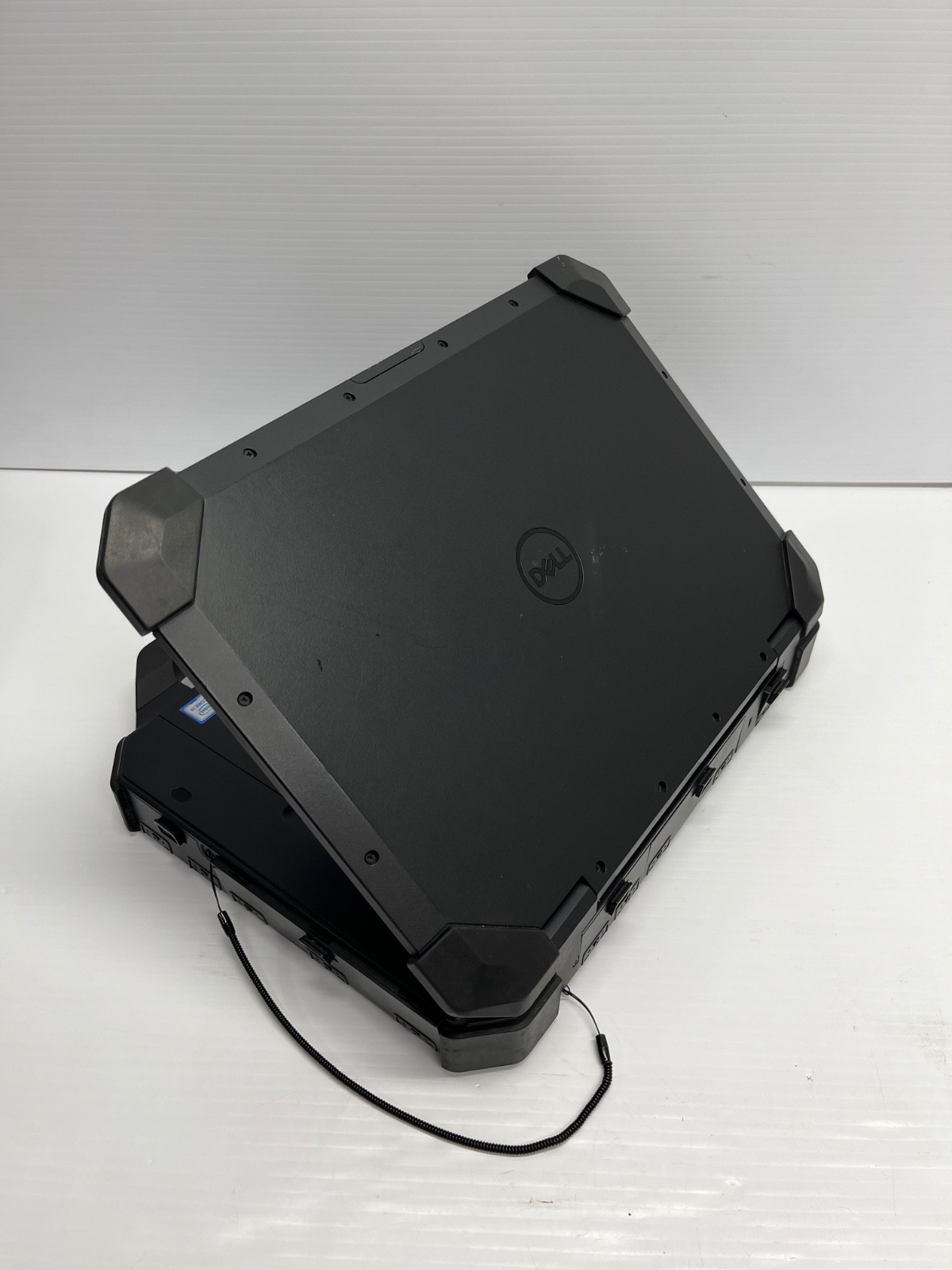 Dell Latitude 7424 Rugged 14” FHD Touch i5-8th 16GB 256 GB HD WIN11P EXCELLENT