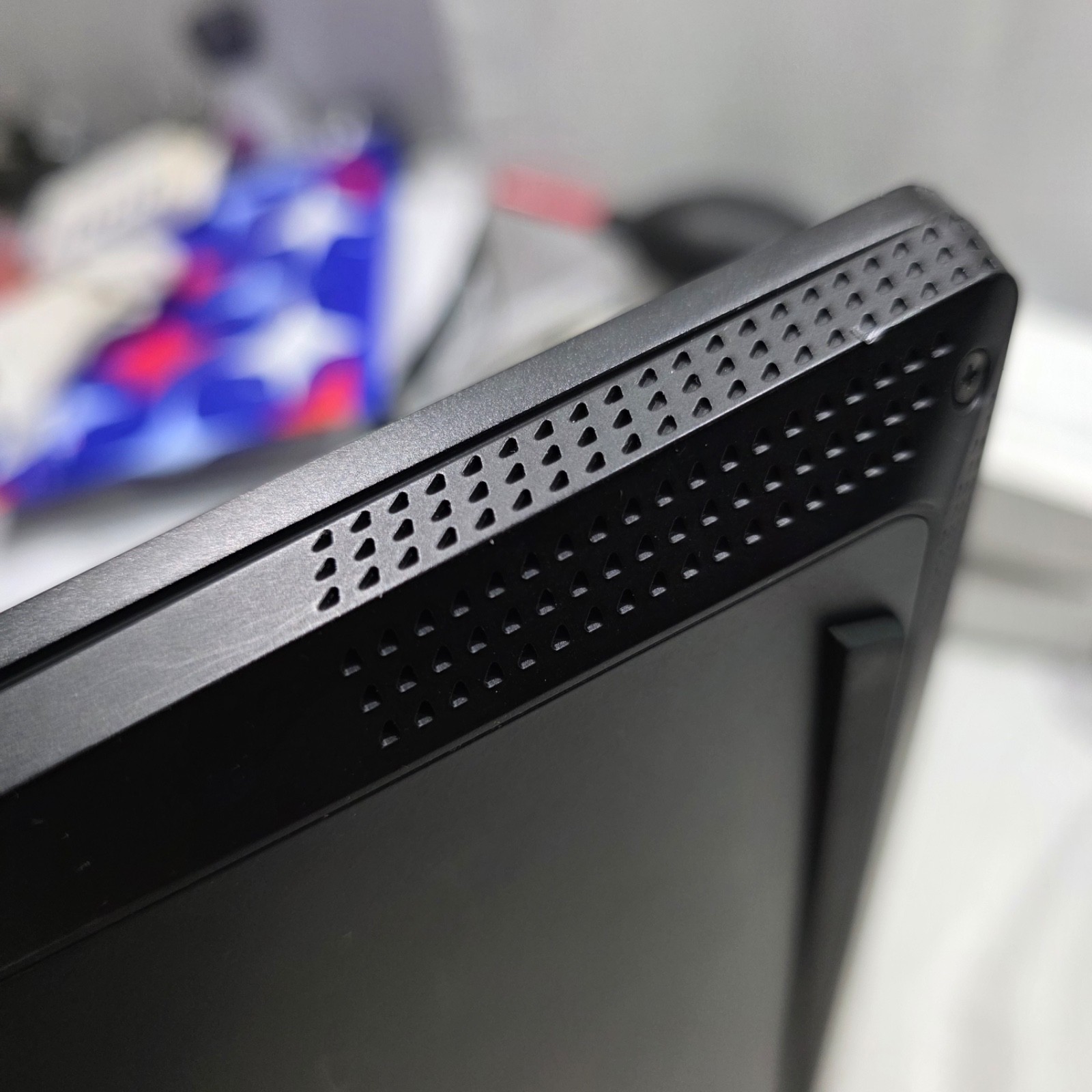 MSI Stealth A16 QHD+ OLED 240Hz Ryzen AI 9 HX 370 64GB 2TB RTX 5090 24GB DDR7