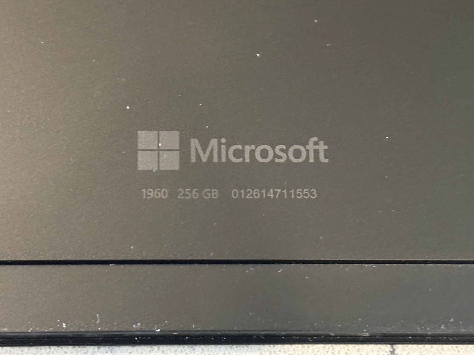 Microsoft Surface Pro 7+, Intel i5 ~ 8GB 256GB SSD ~ M1960 ~ NO OS