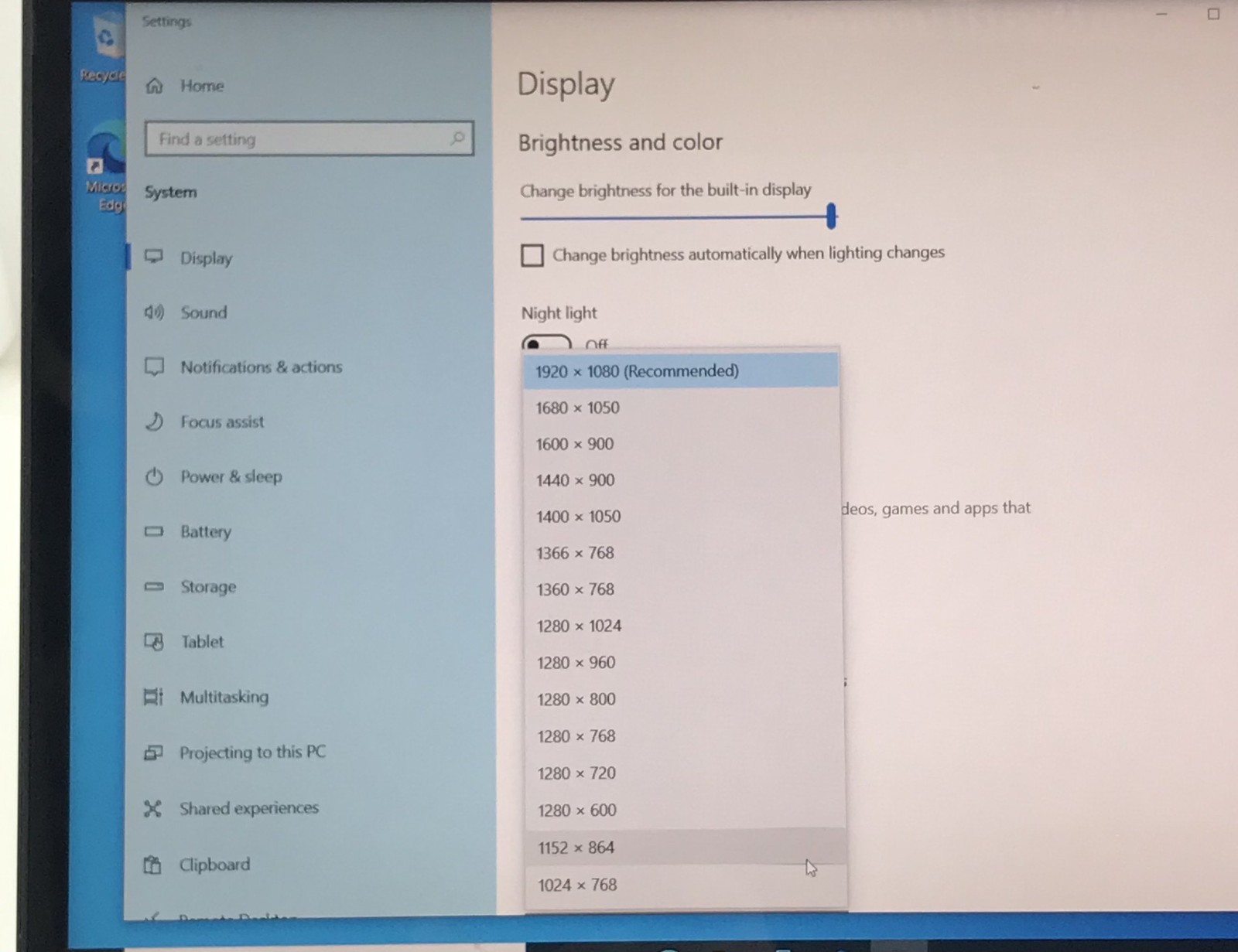 LENOVO YOGA 720-121KB i5-7200U@2.50GHz 8GB RAM 256GB NVMe *READ