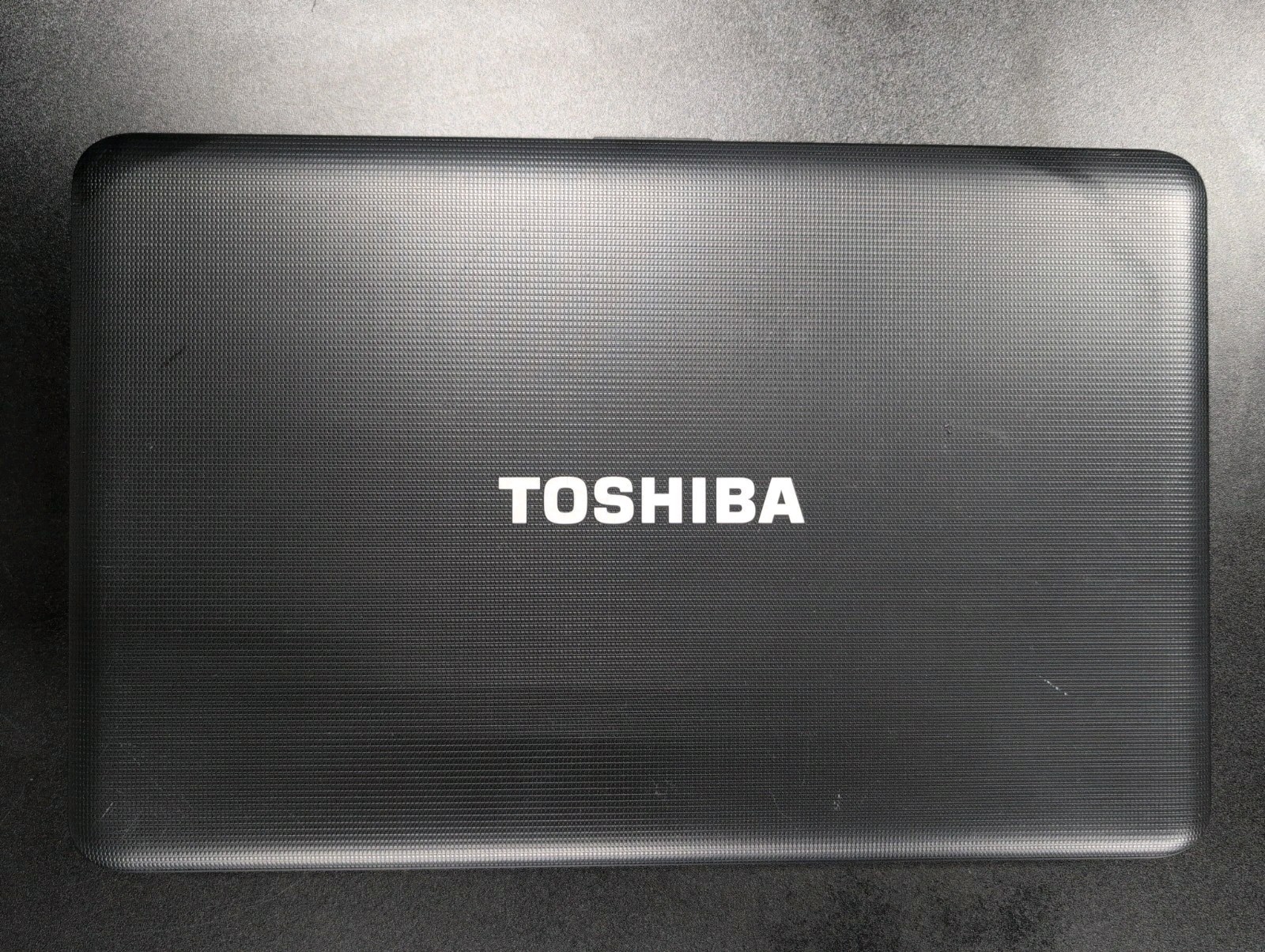 TOSHIBA Satellite AMD C855D 15” Laptop Great Working Condition 4GB Ram 250GB SSD