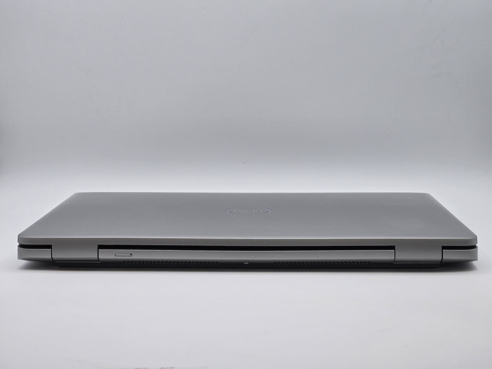 Dell Latitude 5540 15″ FHD 13TH I7-1365U 256GB SSD 32GB W11P IRCam Warranty