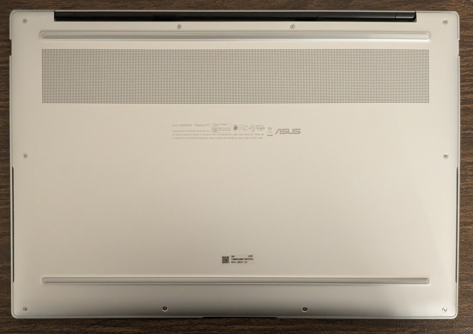 ASUS Zenbook S 16 3K 120Hz OLED Touch (Ryzen AI 9 365, 24GB RAM, 1TB SSD) White