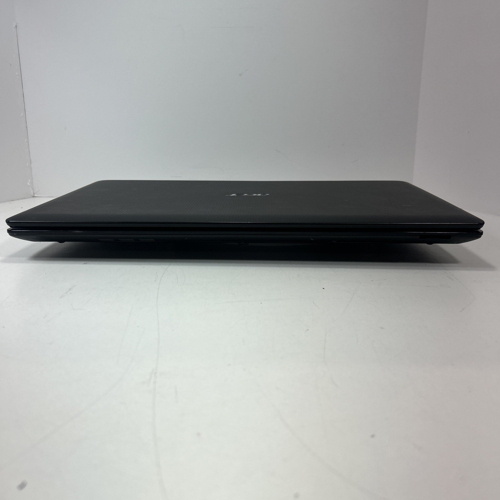Acer Aspire 7741z 17.3’’ Intel Pentium P6000 3GB Ram 256GB HDD Win 7 Home Prem