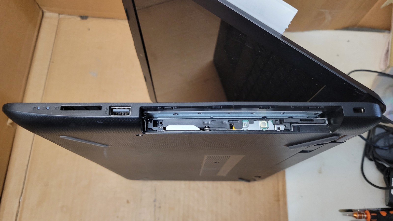 HP 15-BS113DX 15.6″ Laptop | i3-8130U 2.2 Ghz | 8GB RAM | 500GB HDD | Win 10