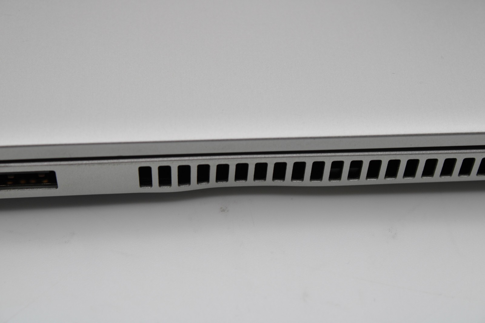 HP ProBook 440 G7 i7-10510U @ 1.8 GHz 16GB RAM 512GB SSD W11P