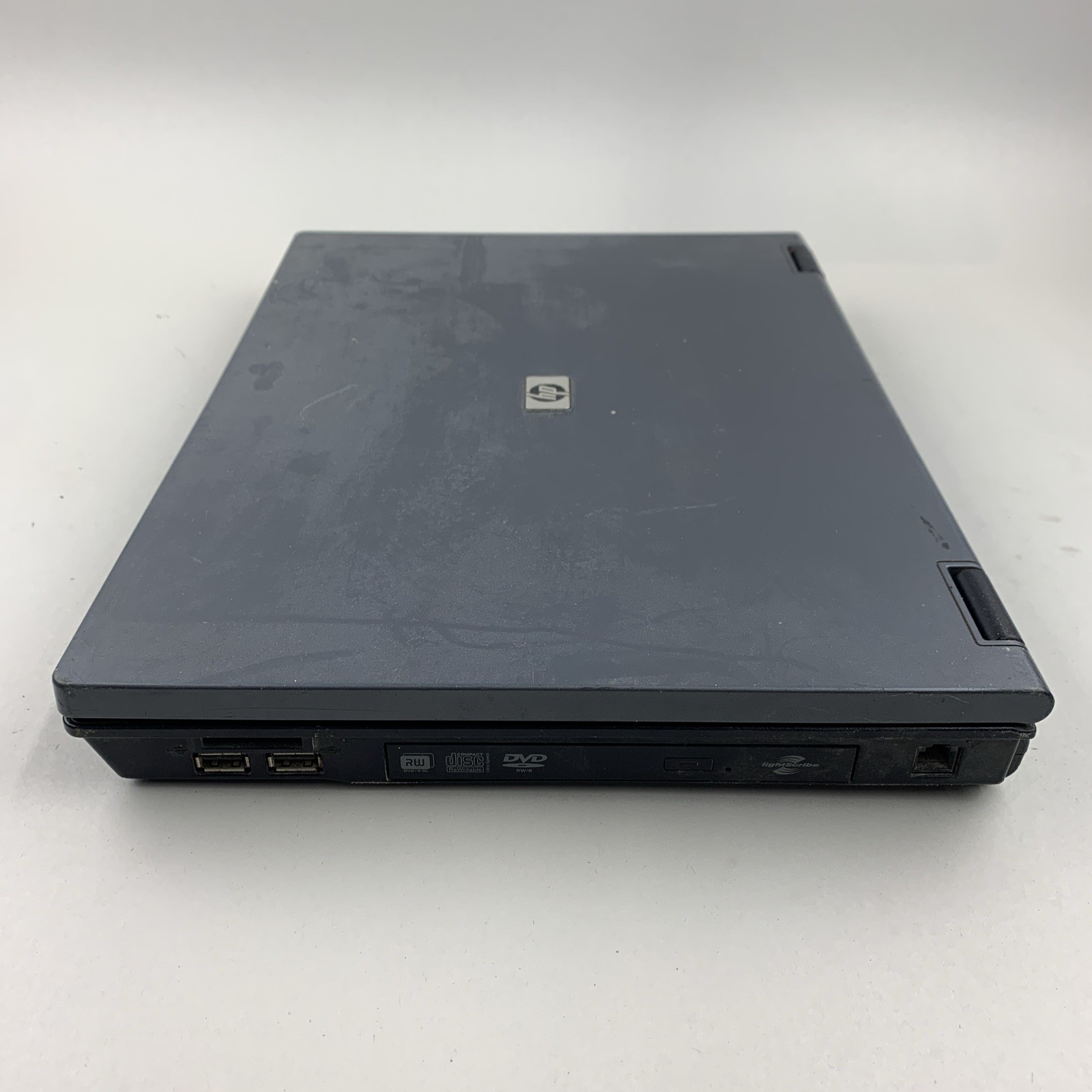 HP Compaq 6710b Core 2 Duo 2.10GHz 2GB RAM 15.4″ No Batt./ HDD/OS – BAD SCREEN