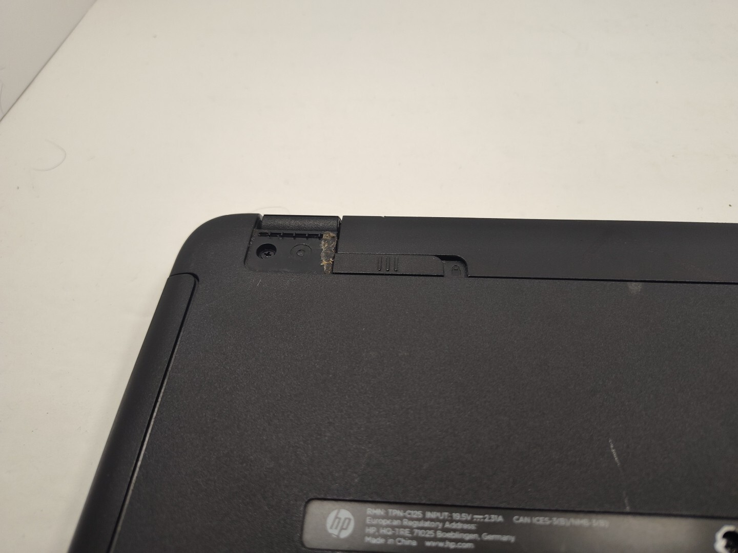 HP 15-AY009DX | INTEL CORE I3-6100U 2.30GHZ 250 GB SSD 6GB (READ DESCRIPTION)