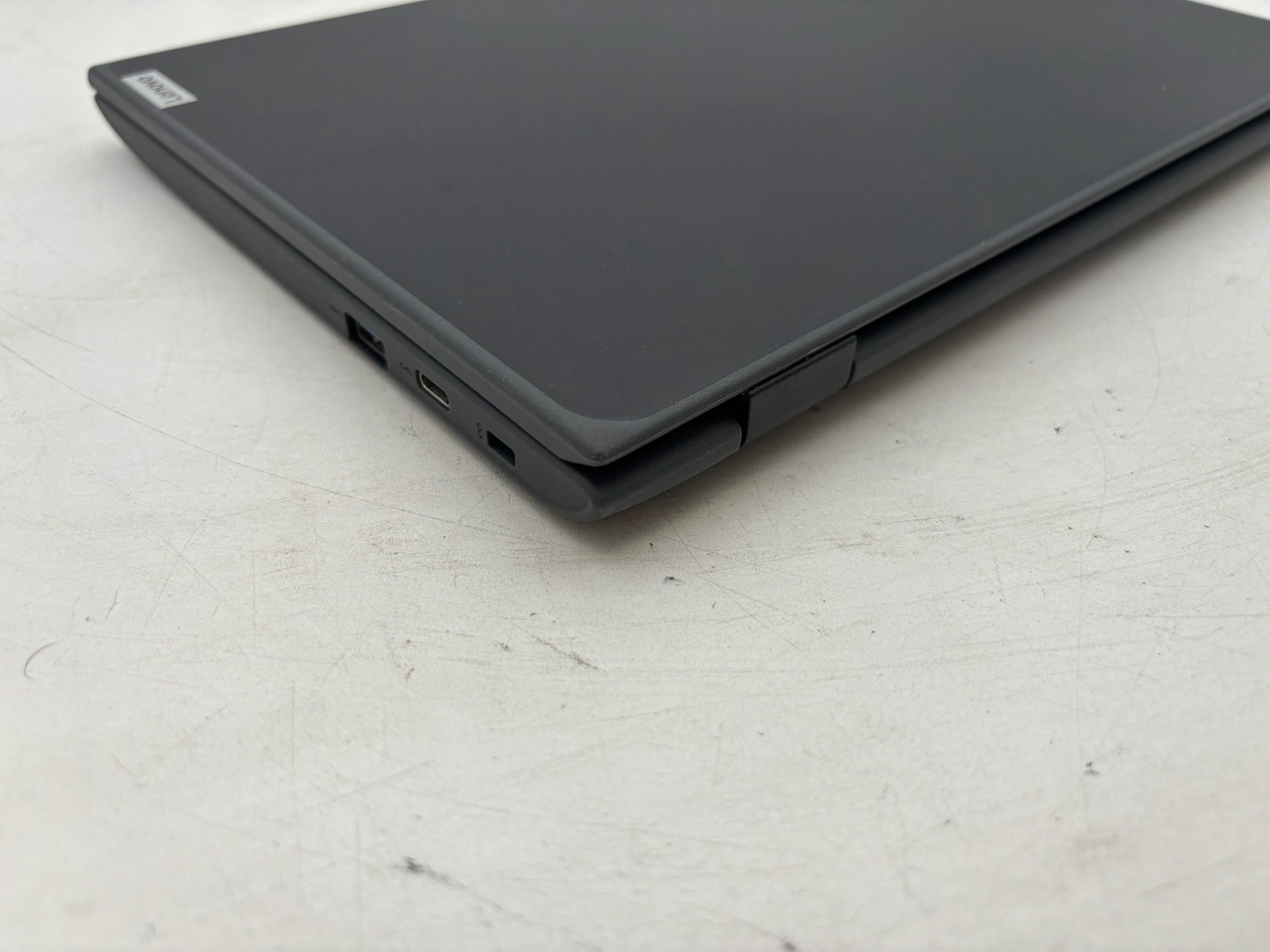 Lenovo ChromeBook 300E Gen 2 11.6″ HD Touch AMD A4-9120C 1.6GHz 4GB 32GB eMMC