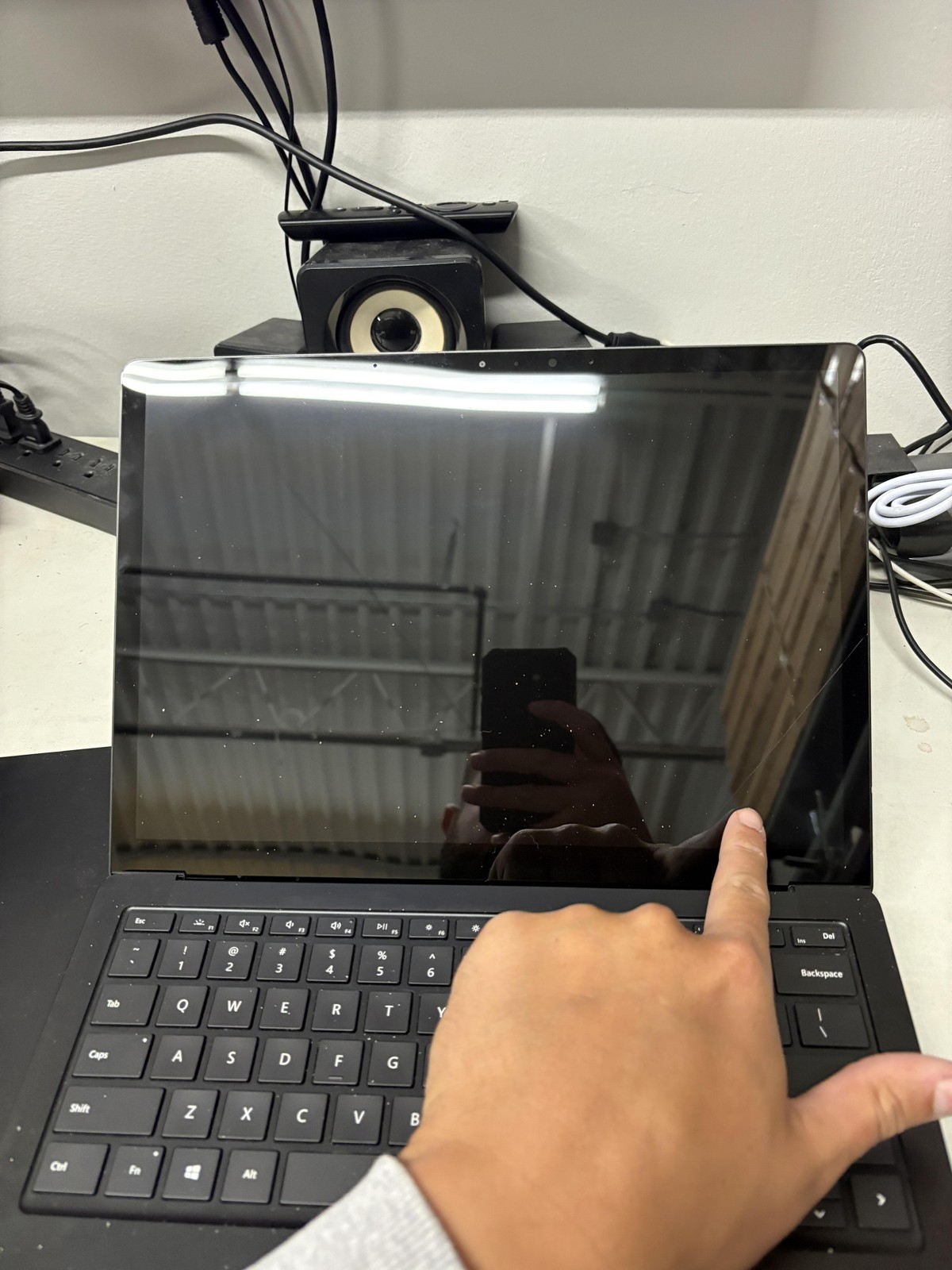 Lot Of 2 Microsoft Surface Laptop 3 13.5in I7-1185G7 Win10 1868 READ