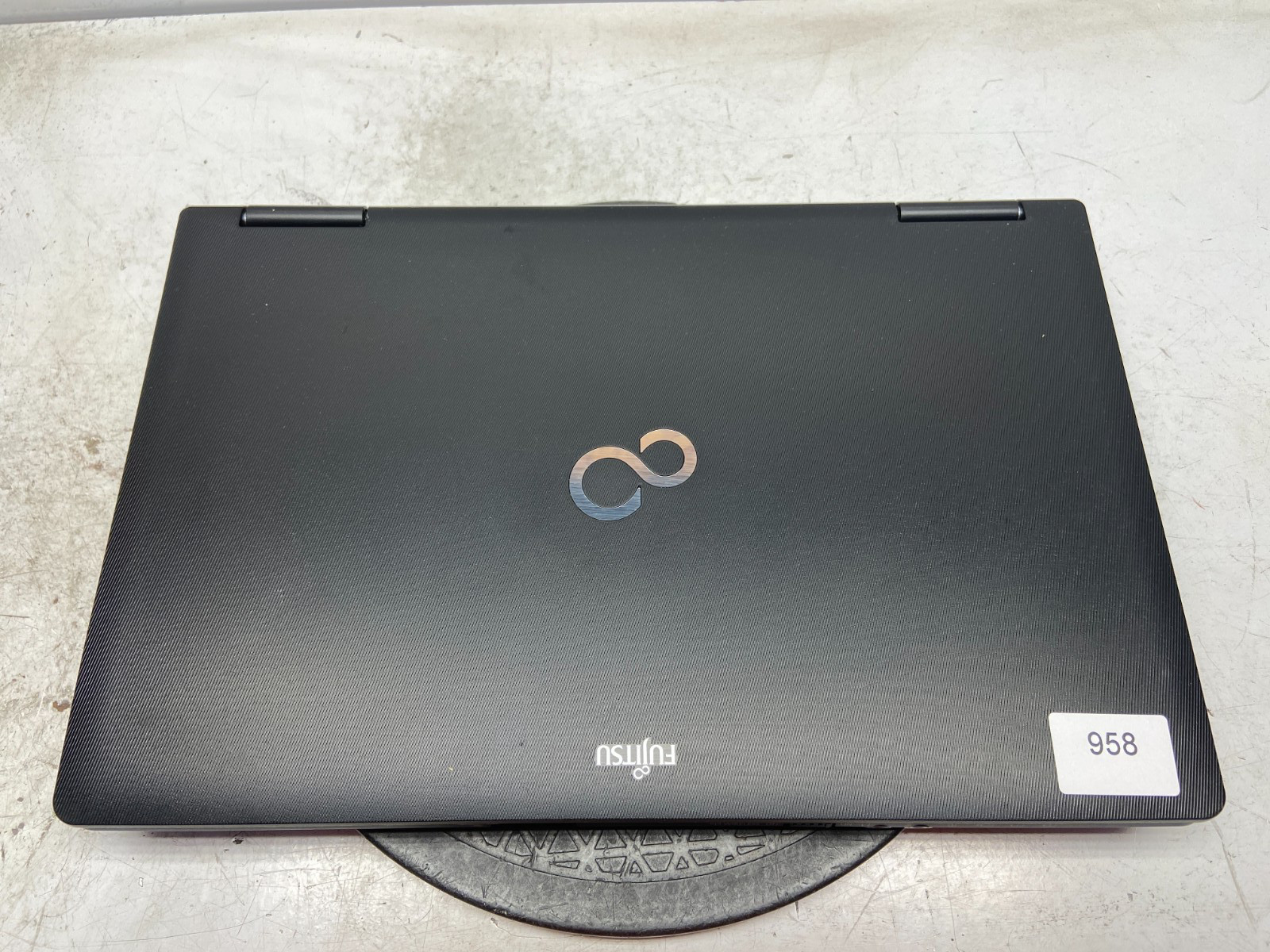 Fujitsu LifeBook E752 Intel i5-3340M 2.7GHz 4 GB NO HDD