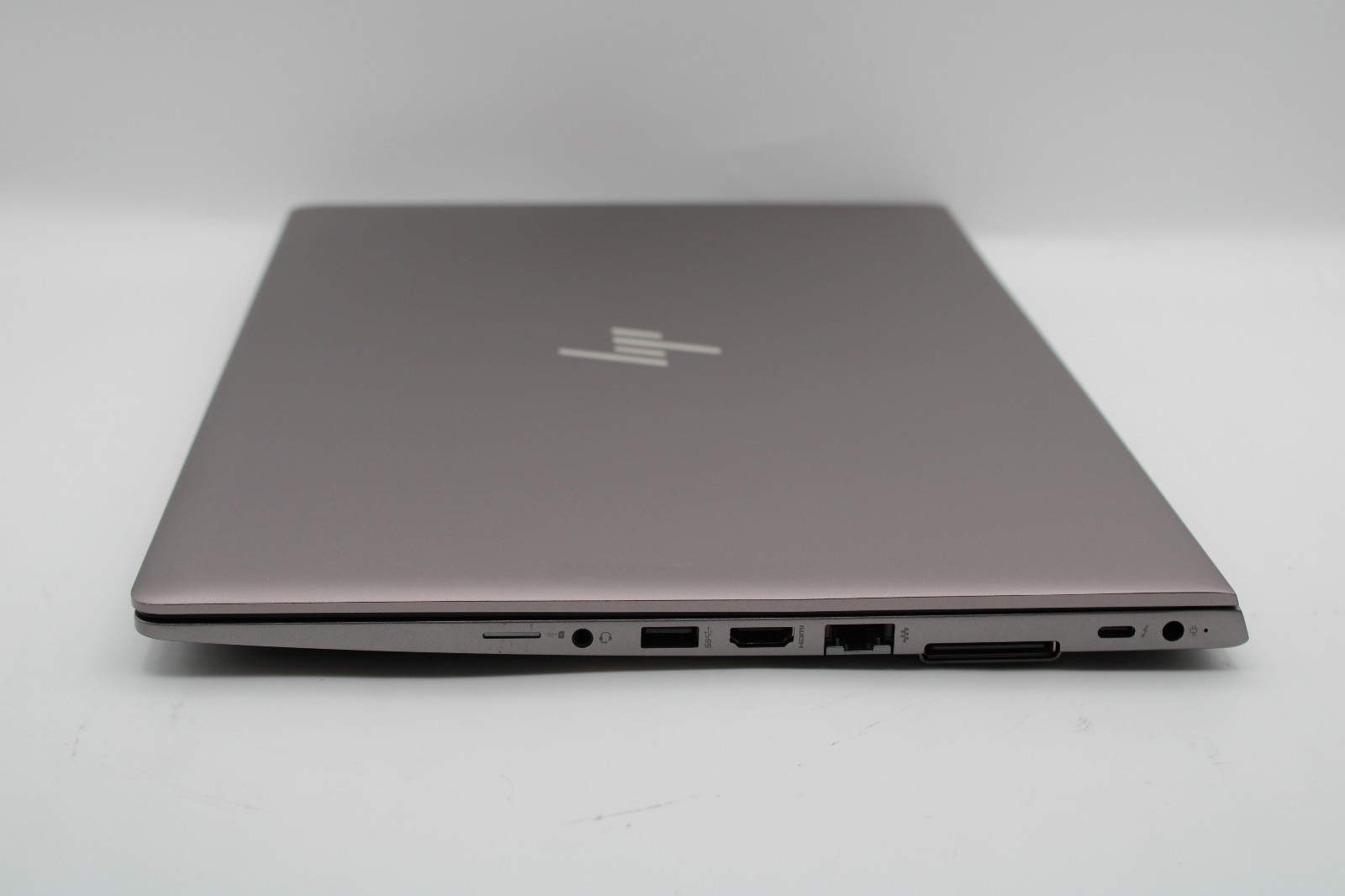 HP ZBook 15u G5 i7-8550U @ 1.8 GHz 16GB RAM 512GB SSD Radeon WX 3100 Win 11 Home