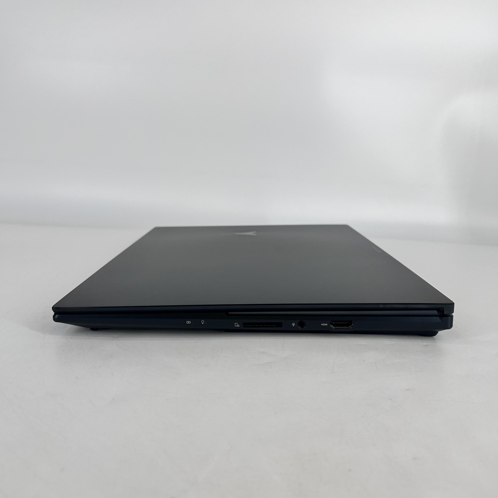 Asus Zenbook Pro 16X UHD+ TOUCH 2.6GHz i9-13900H 32GB 1TB SSD RTX 4070 Excellent