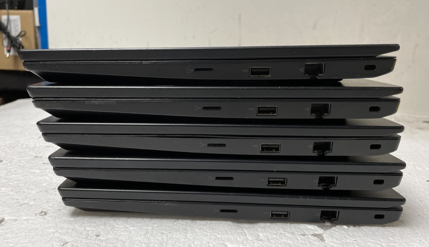 Lot of 5 Lenovo ThinkPad E495 14″ Ryzen 5 3500U @2.10GHz 8GB RAM NO SSD Parts