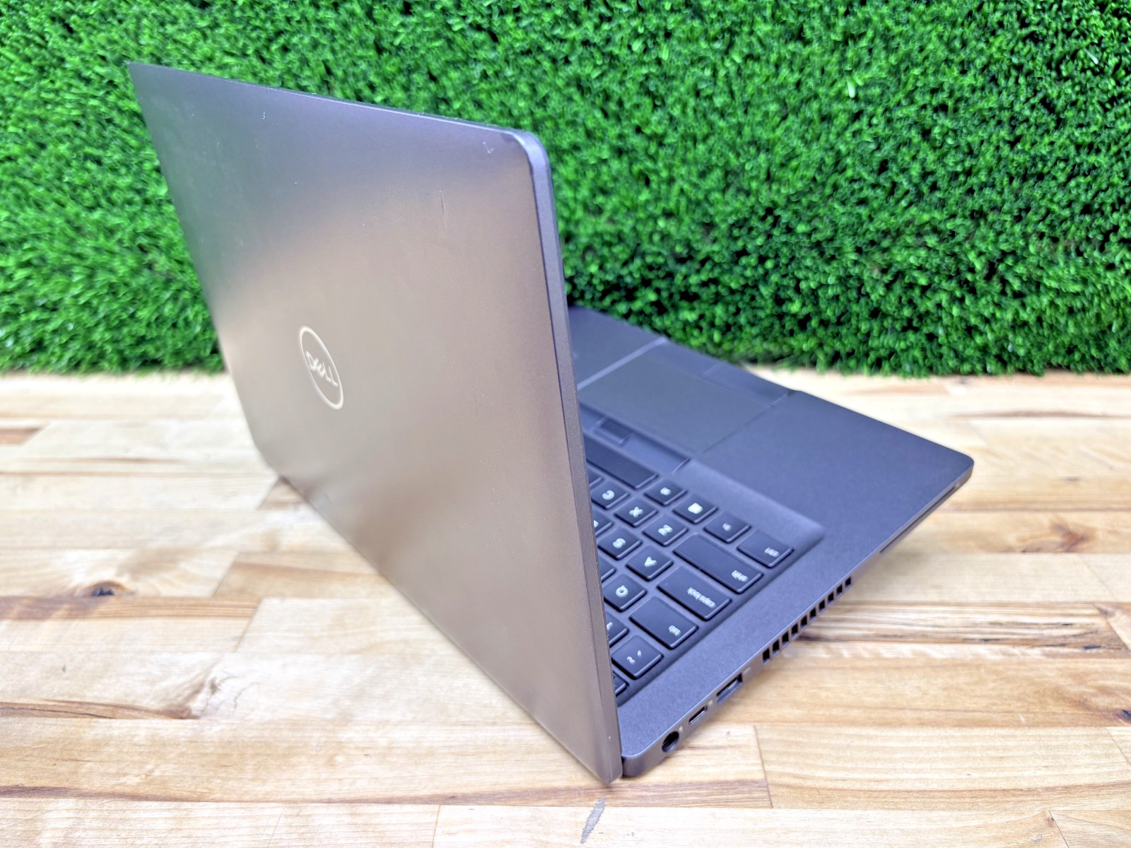 Dell Latitude 5400 Intel i7-8th Gen 1.90GHz 16GB RAM 256GB SSD Windows 11 Pro*