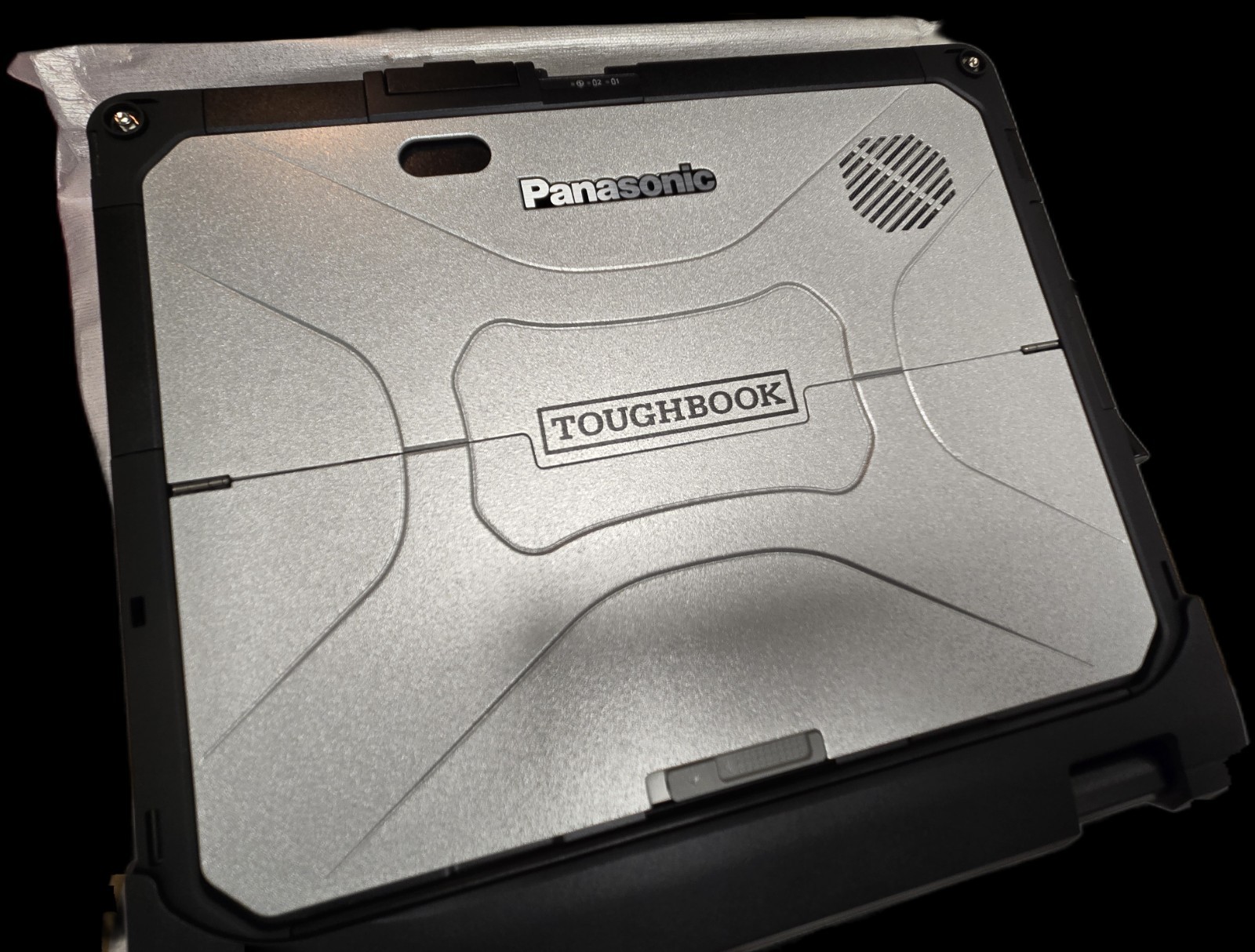 Panasonic Toughbook CF-33 12in Laptop i7-1370P 32GB 1TB SSD Win 11 Touch