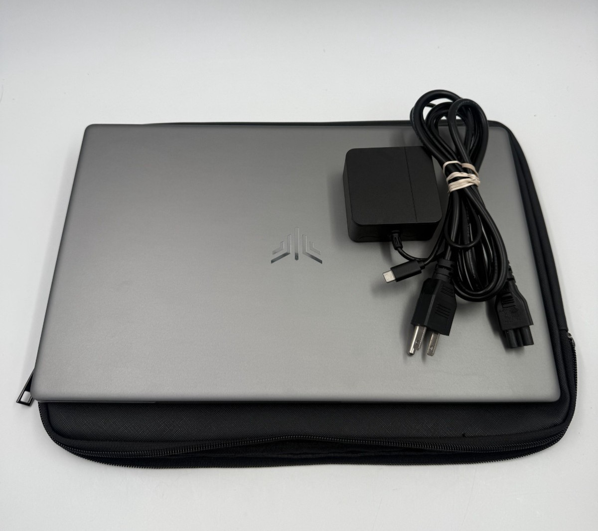 AceMagic AX16PRO 16″ Ryzen 7 5700U 1.80GHz 16GB RAM 512GB SSD W/ Bag & Charger