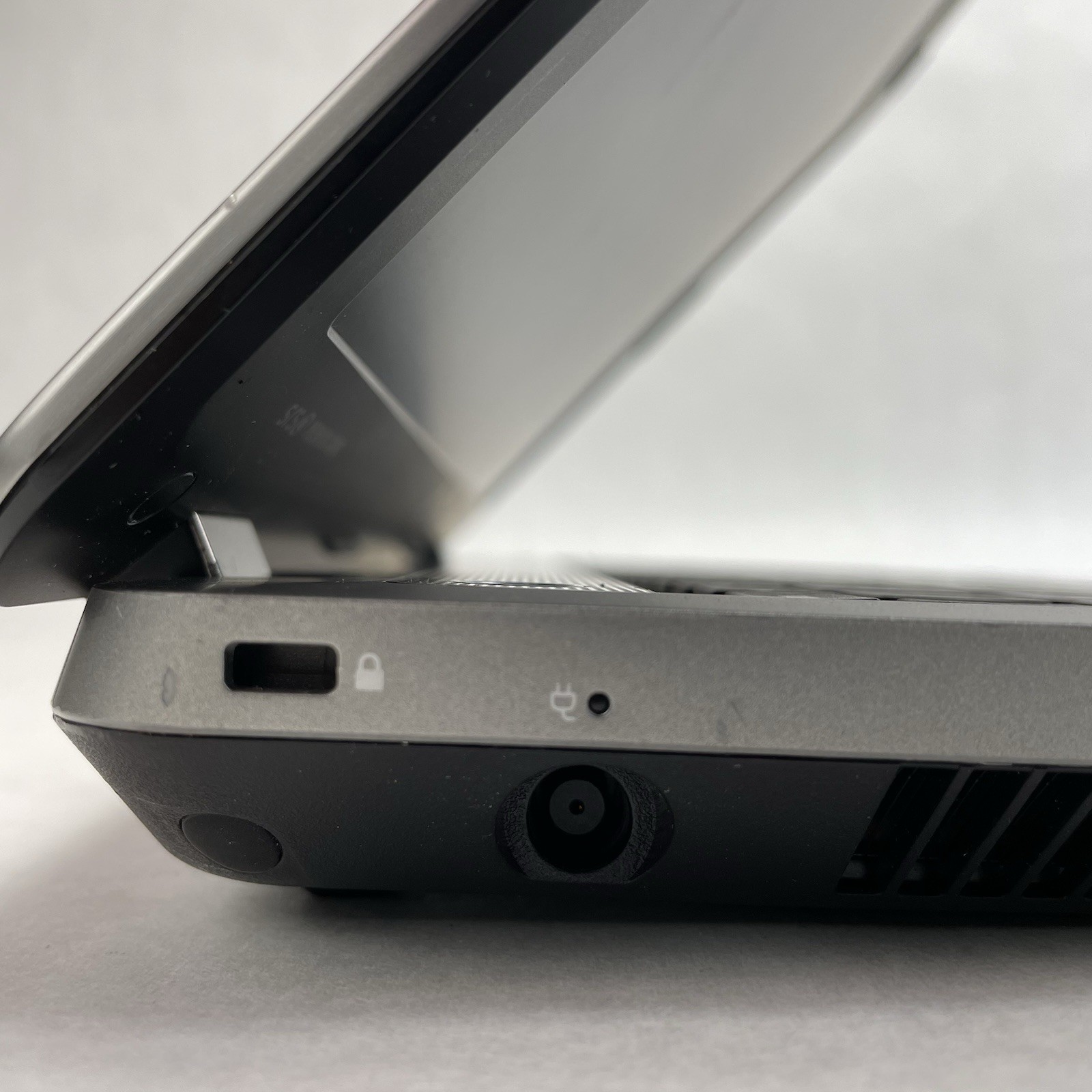 HP ProBook 4540S i3-3100M 2.40 GHz 4 GB RAM No SSD/OS/AC/Battery
