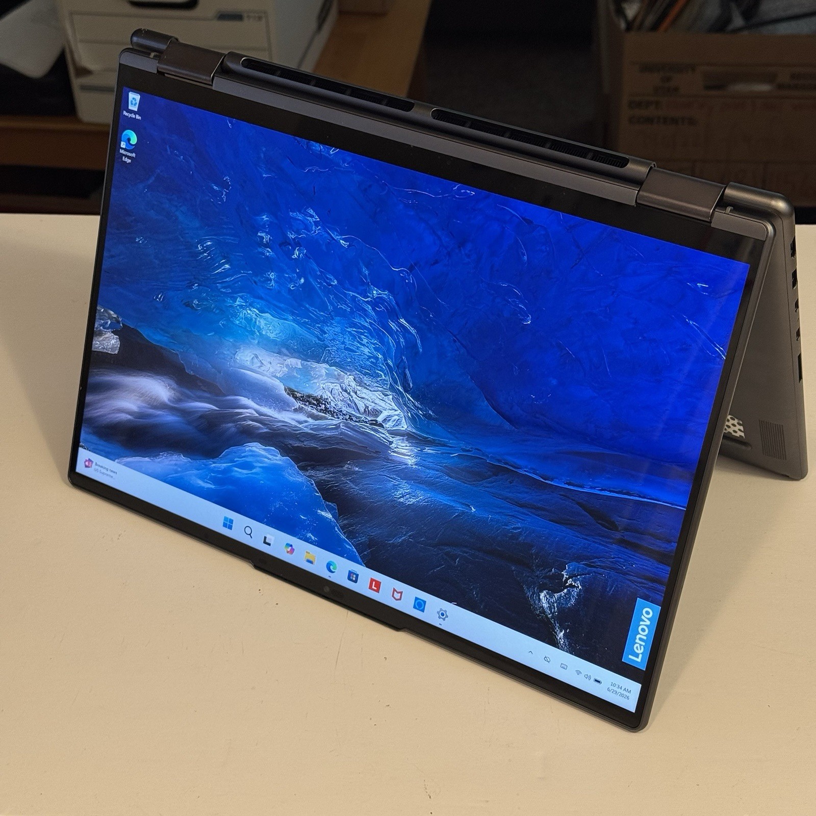 Lenovo Yoga 7i 2-in-1 16″ 2.5K Touch Laptop Core i5-1240P 8GB RAM 256GB SSD Gray