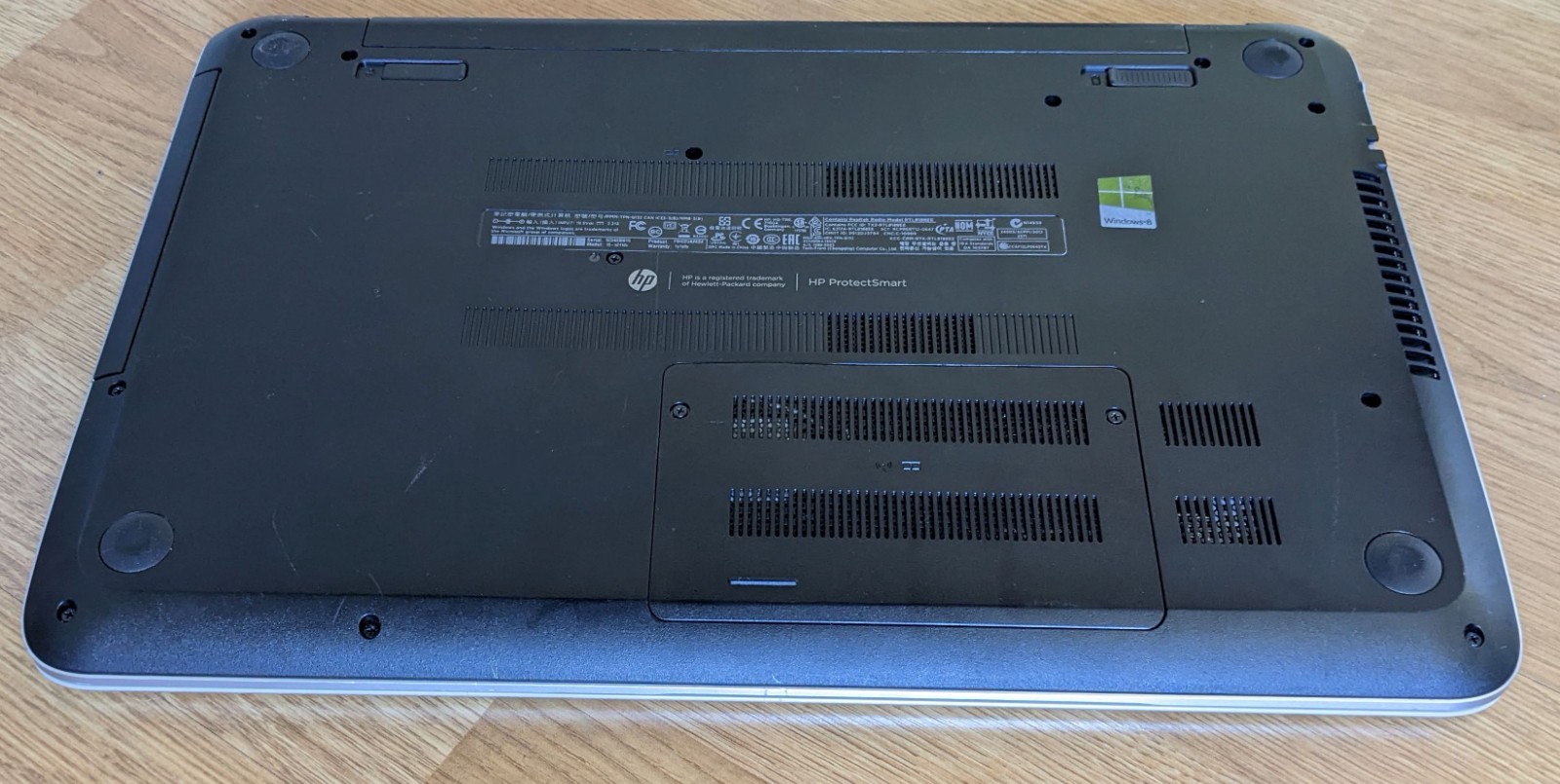 HP Pavilion 15-n237nr Laptop AMD A8-4555M 4GB Ram 700GB HDD Windows 10 DEAD BATT
