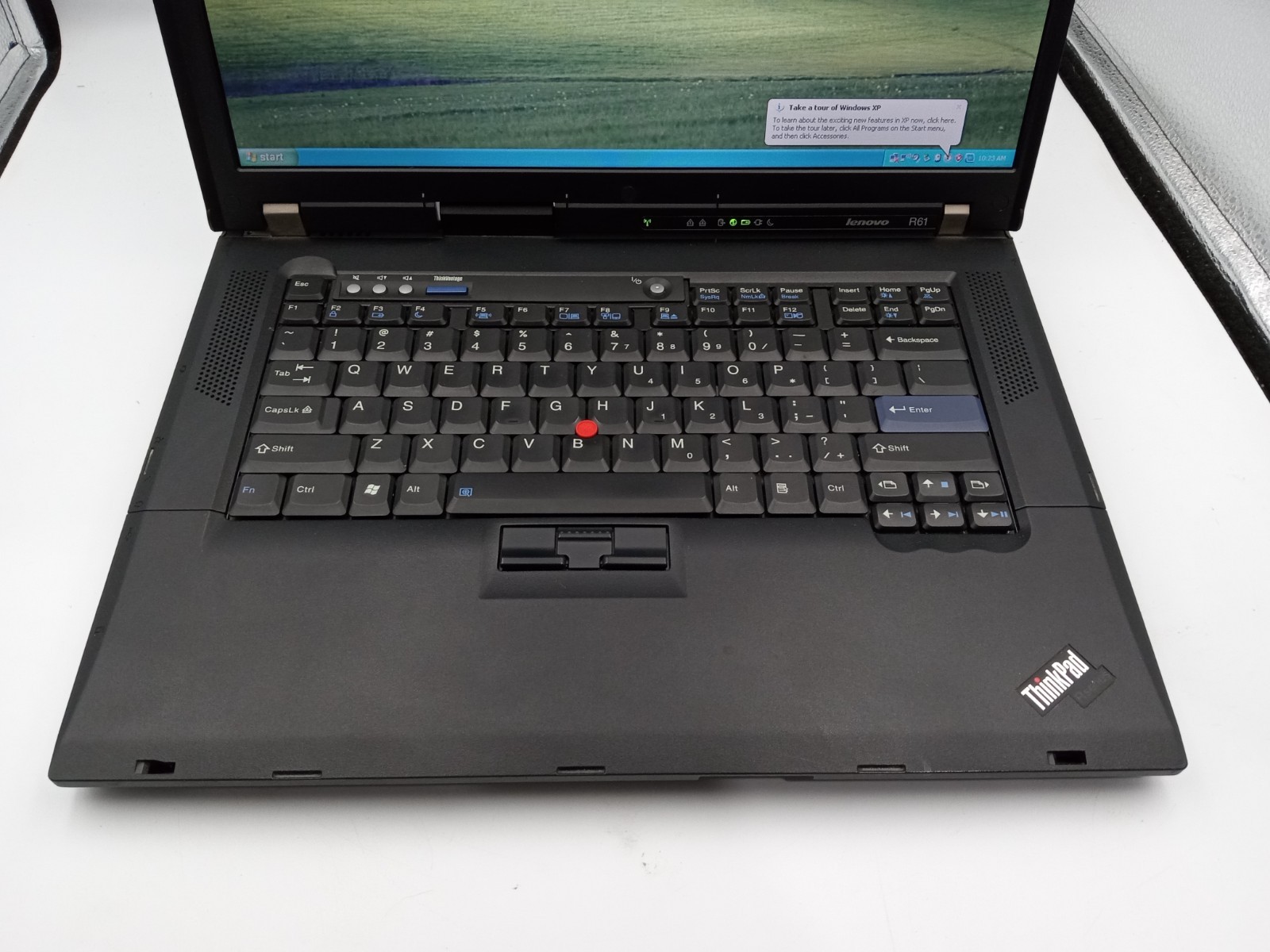 Lenovo ThinkPad R61 15″ Laptop Intel Celeron 2GB RAM 320GB HDD Windows XP -RR