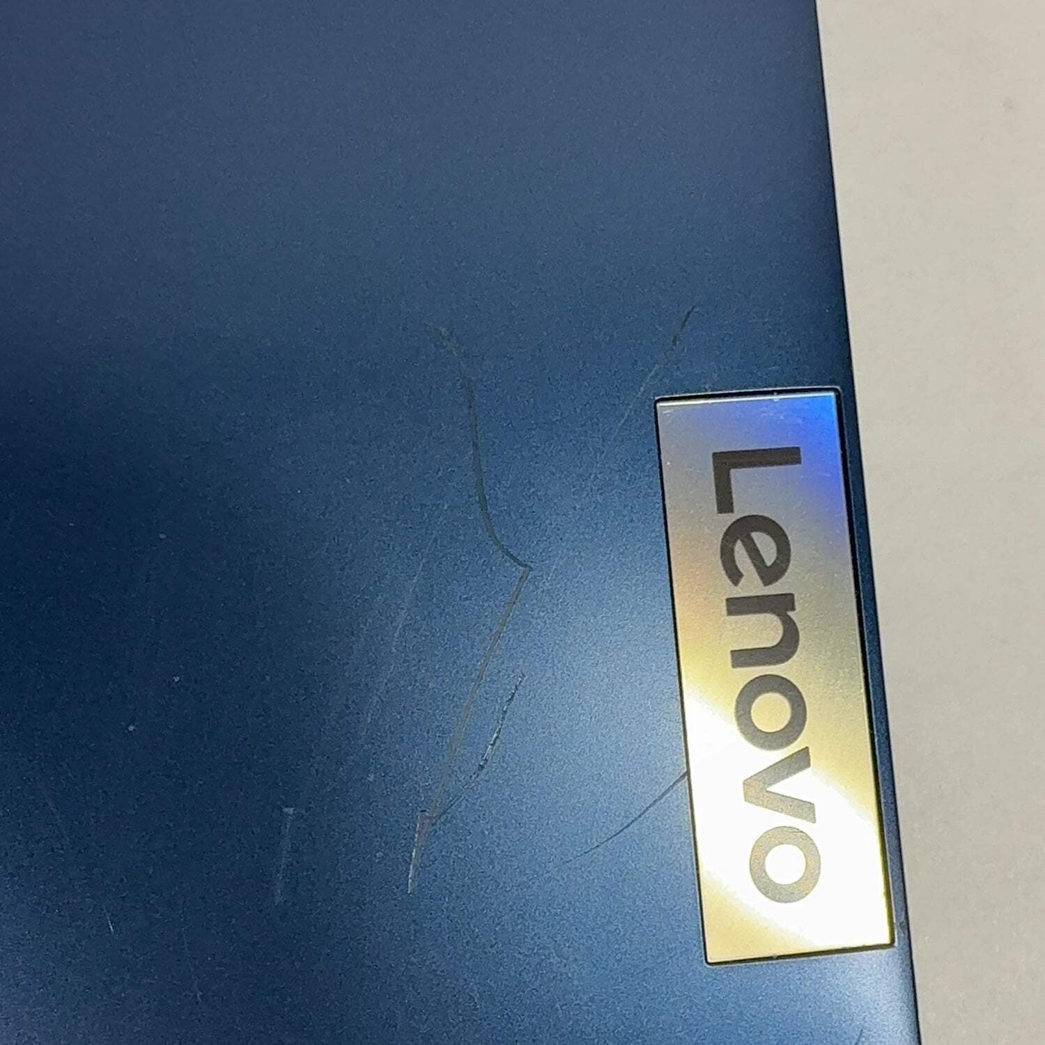 Lenovo IdeaPad Slim 3 15IRU8 15.6″ i5-1335U 1.3GHz 8GB RAM 500GB SSD