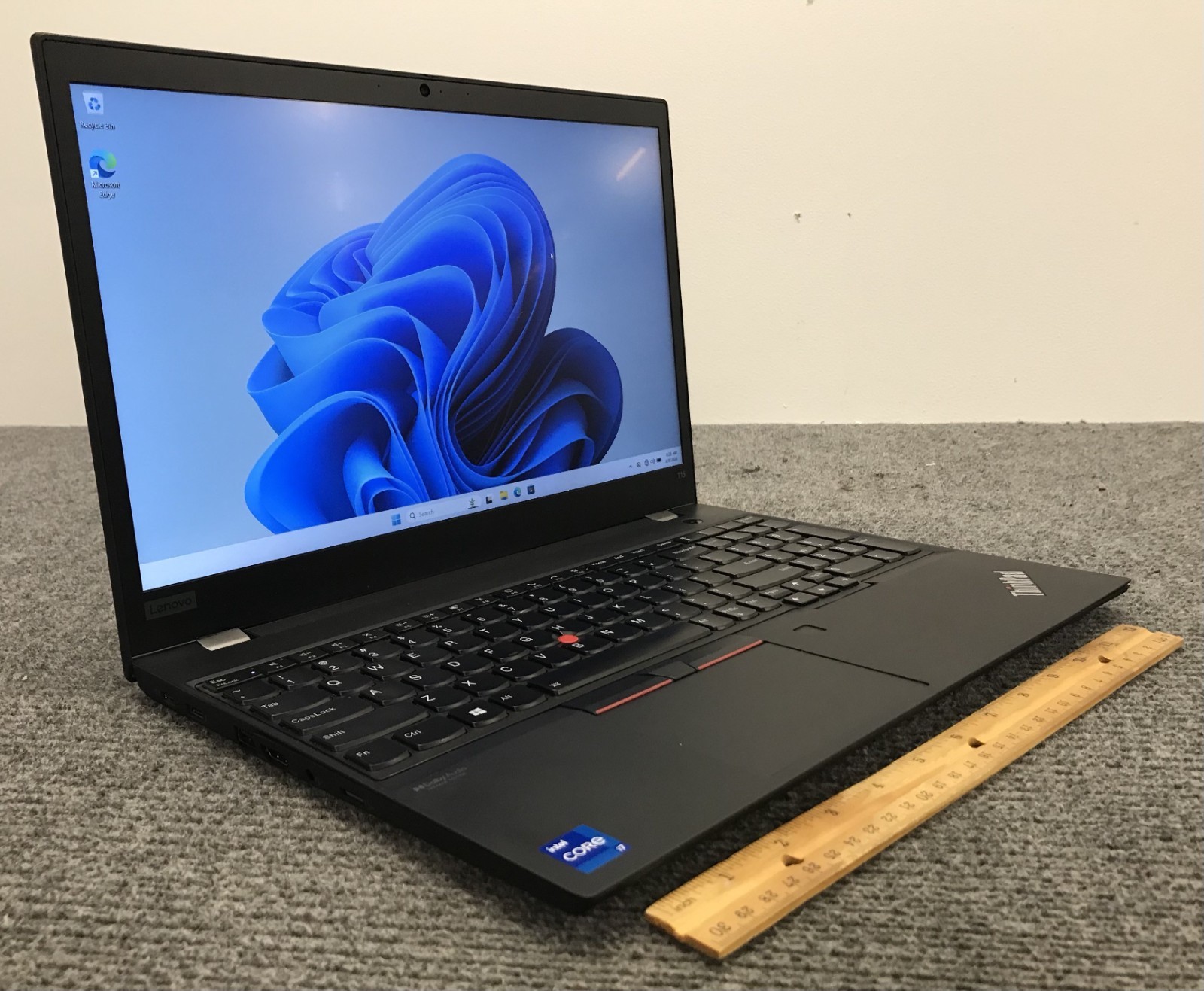 Lenovo ThinkPad T15 Gen 2i 15.6″ Laptop i7-1165G7 16GB RAM 256GB NVMe
