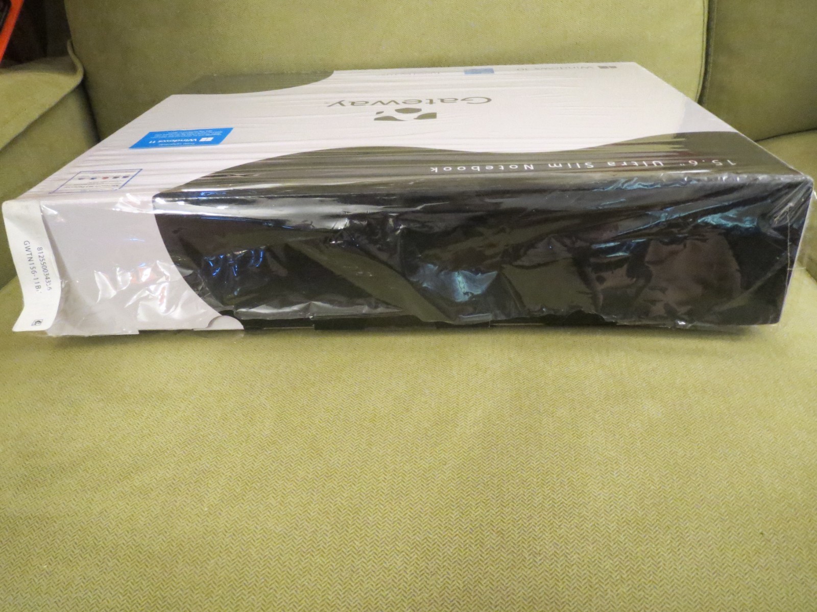 Gateway (Cow Theme) 15.6 inch Ultra Slim Notebook GWTN156-BK, EMPTY BOX ONLY