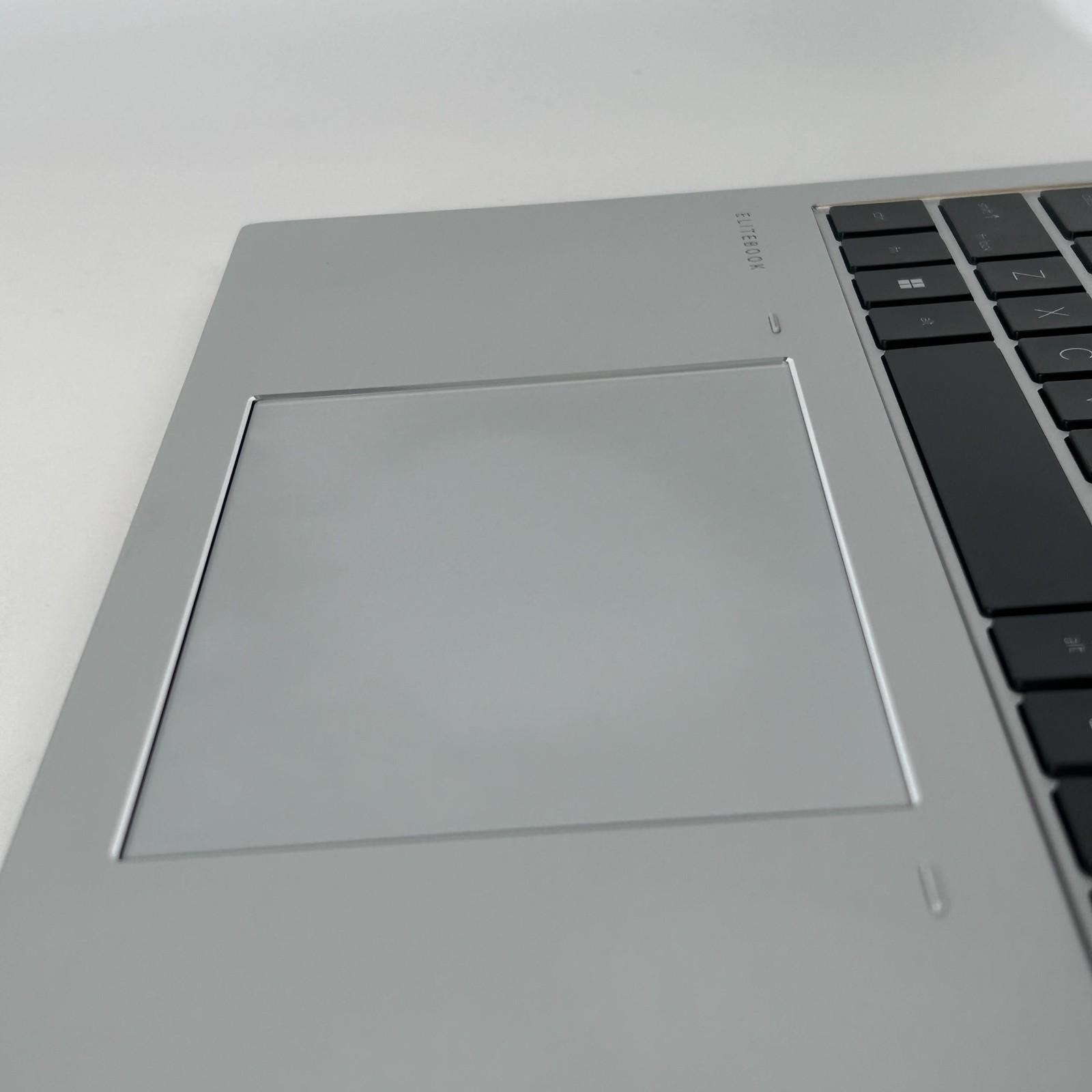 HP Elitebook 860 G11 16 Silver FHD+ 1.7 GHz Ultra 7 155U 64GB 1TB SSD Excellent