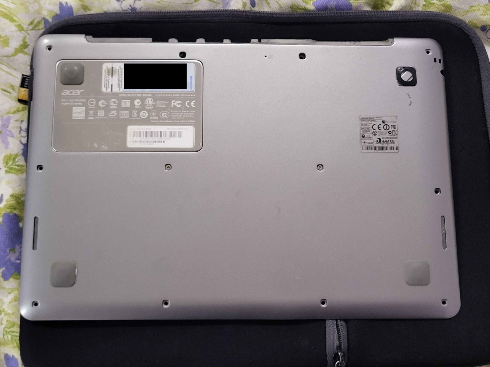 Acer Aspire S7 ultrabook (No HDD, PARTS ONLY) S3-951-6828