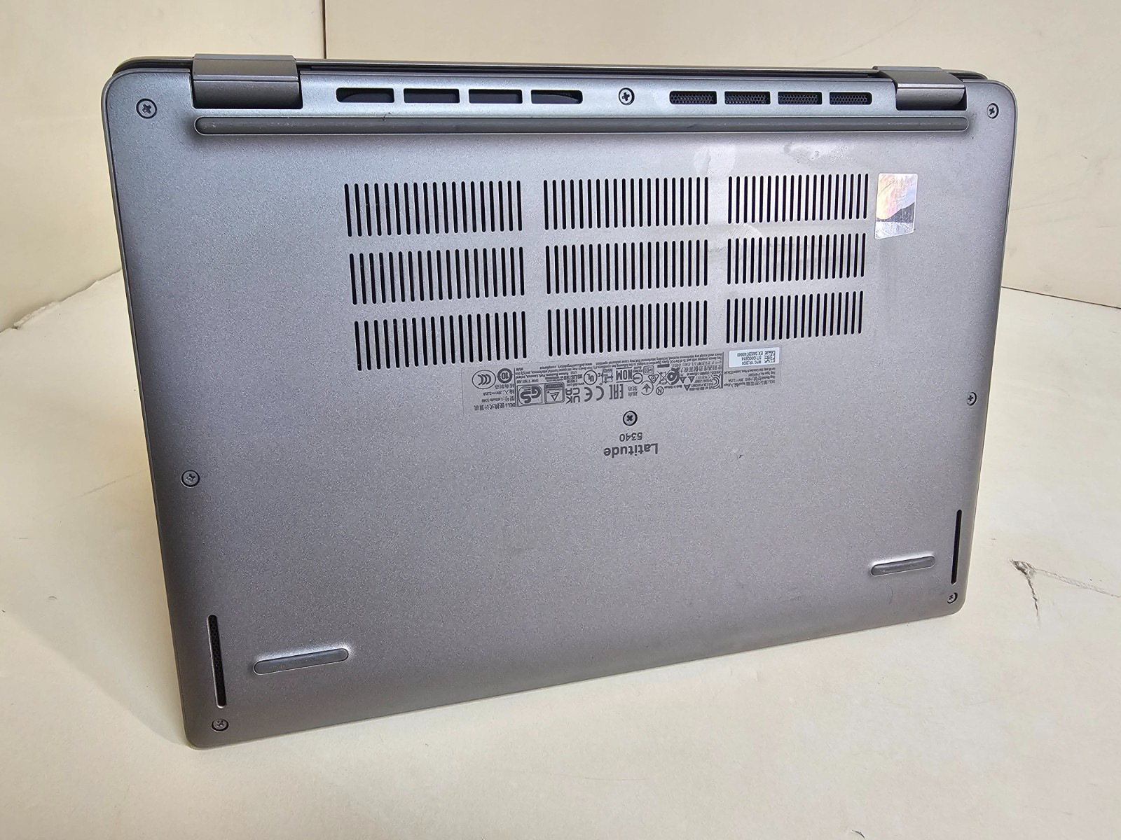 Dell Latitude 5340 2 in 1 Tablet Laptop – i5-1365U 16GB 256GB 13.3″ Touchscreen