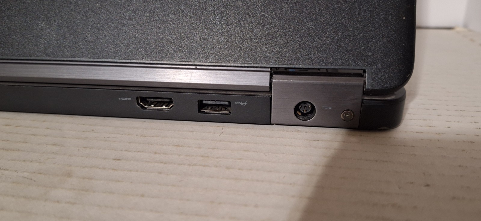 Dell Latitude E7450 i5 SSD DDR3 WINDOWS 10 PRO LAPTOP PC USED