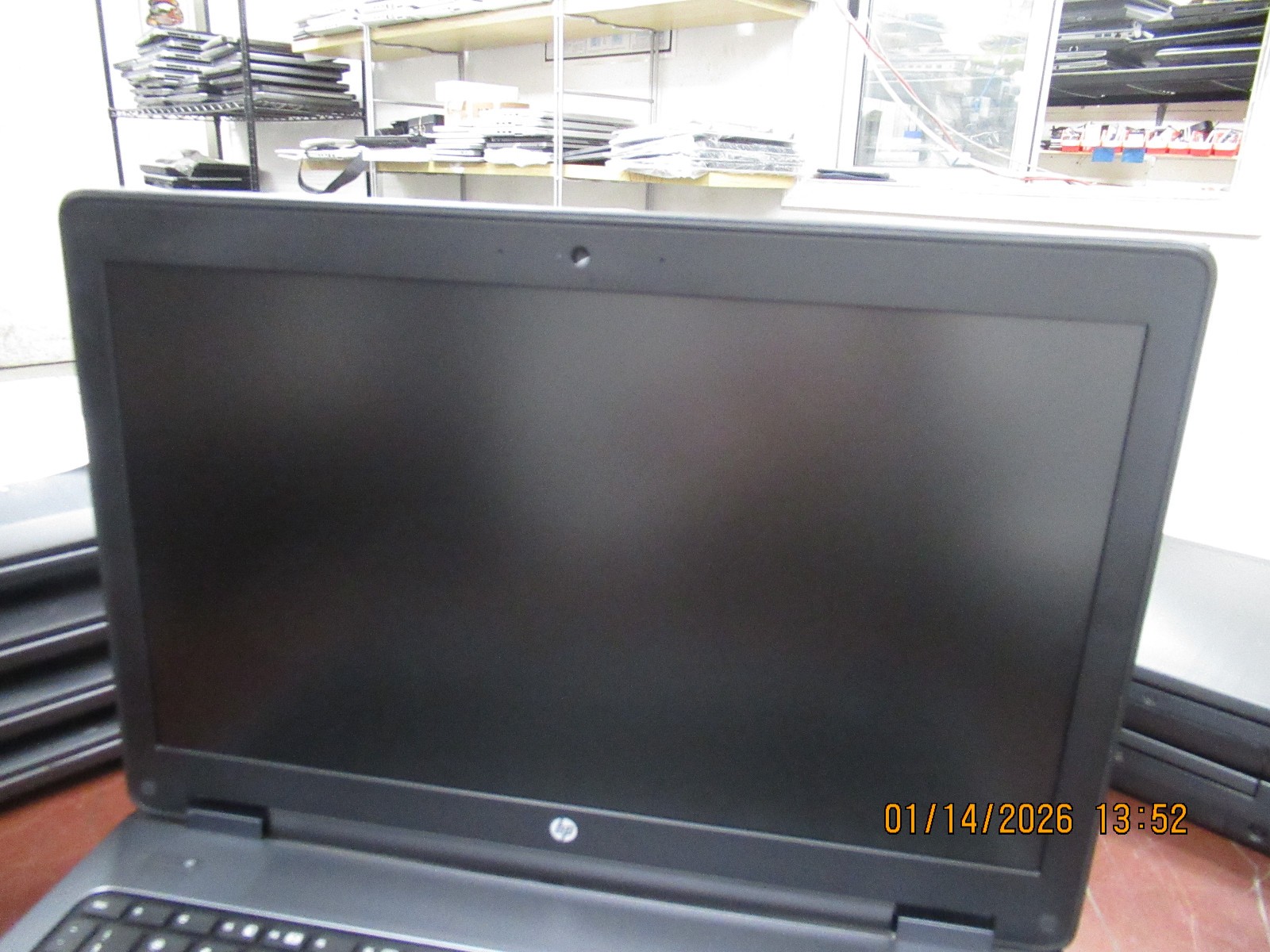 HP ZBook 15 15.6″ Intel i5-4300M 2.60GHz 16GB 320GB HDD Laptop w/ AC [NO OS]