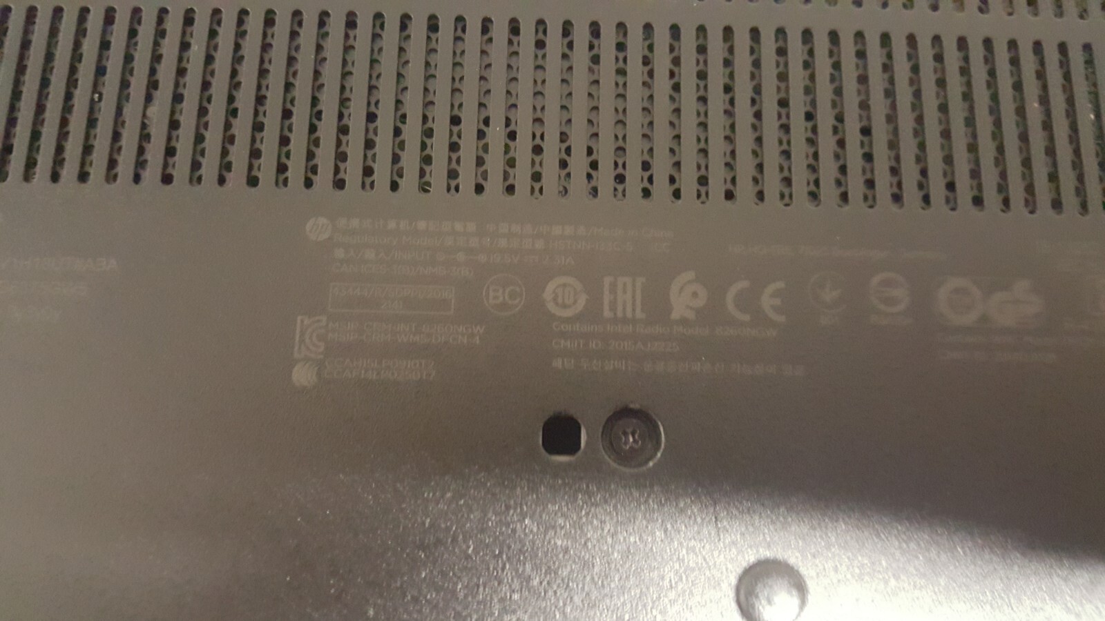HP EliteBook 850 G3 Core i5-6200U 2.3 GHz 16 GB 256 GB SSD Windows 10 Pro Laptop