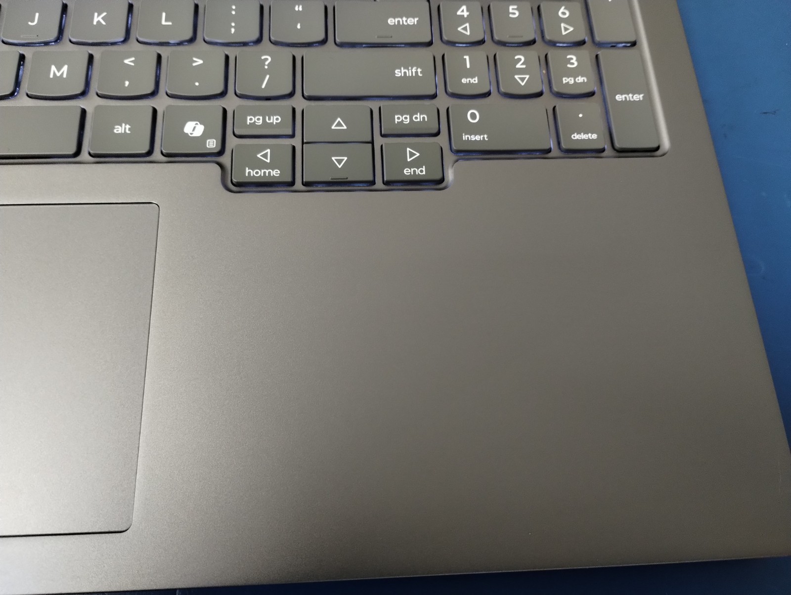 Lenovo IdeaPad Pro 5 16IAH10, Intel Core Ultra 9 285H, 32 GB RAM, 1 TB NVMe SSD