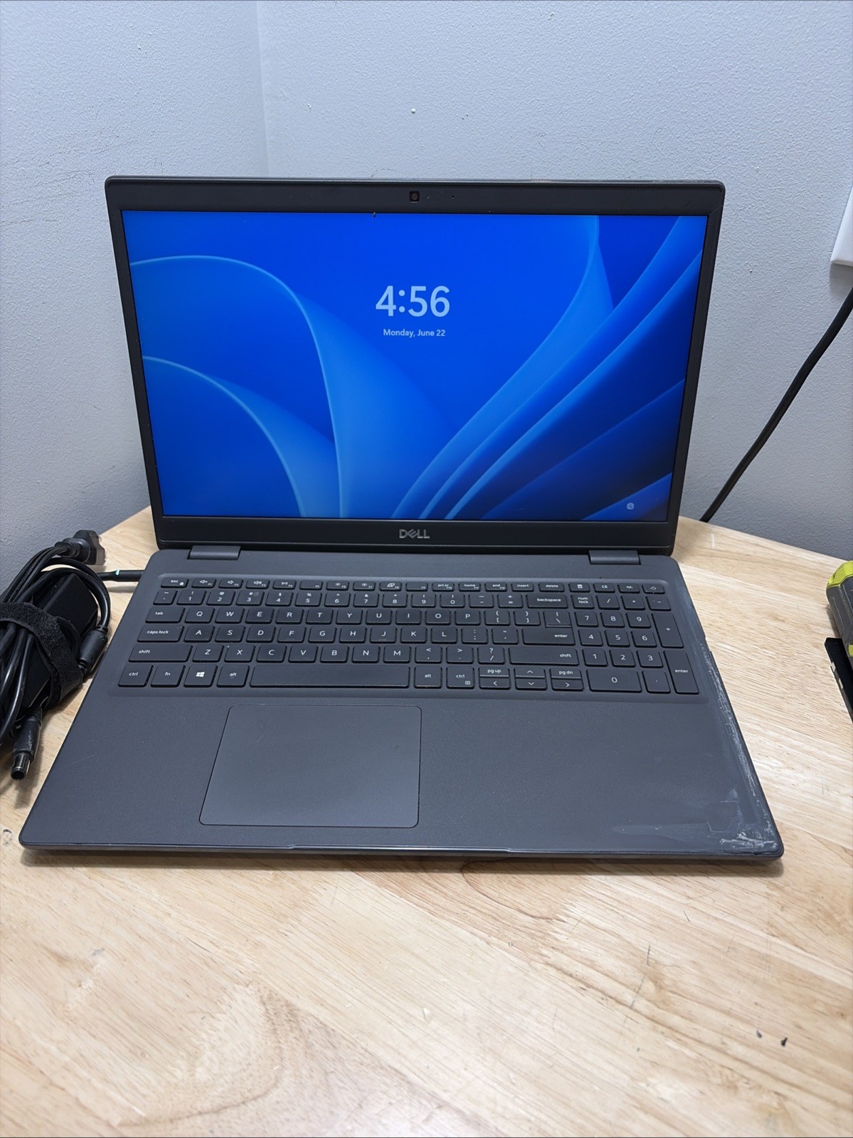 Dell Latitude 3510 15″ Core i5-10210u 1.60GHz 8GB 256GB SSD WCam Win 11 Pro