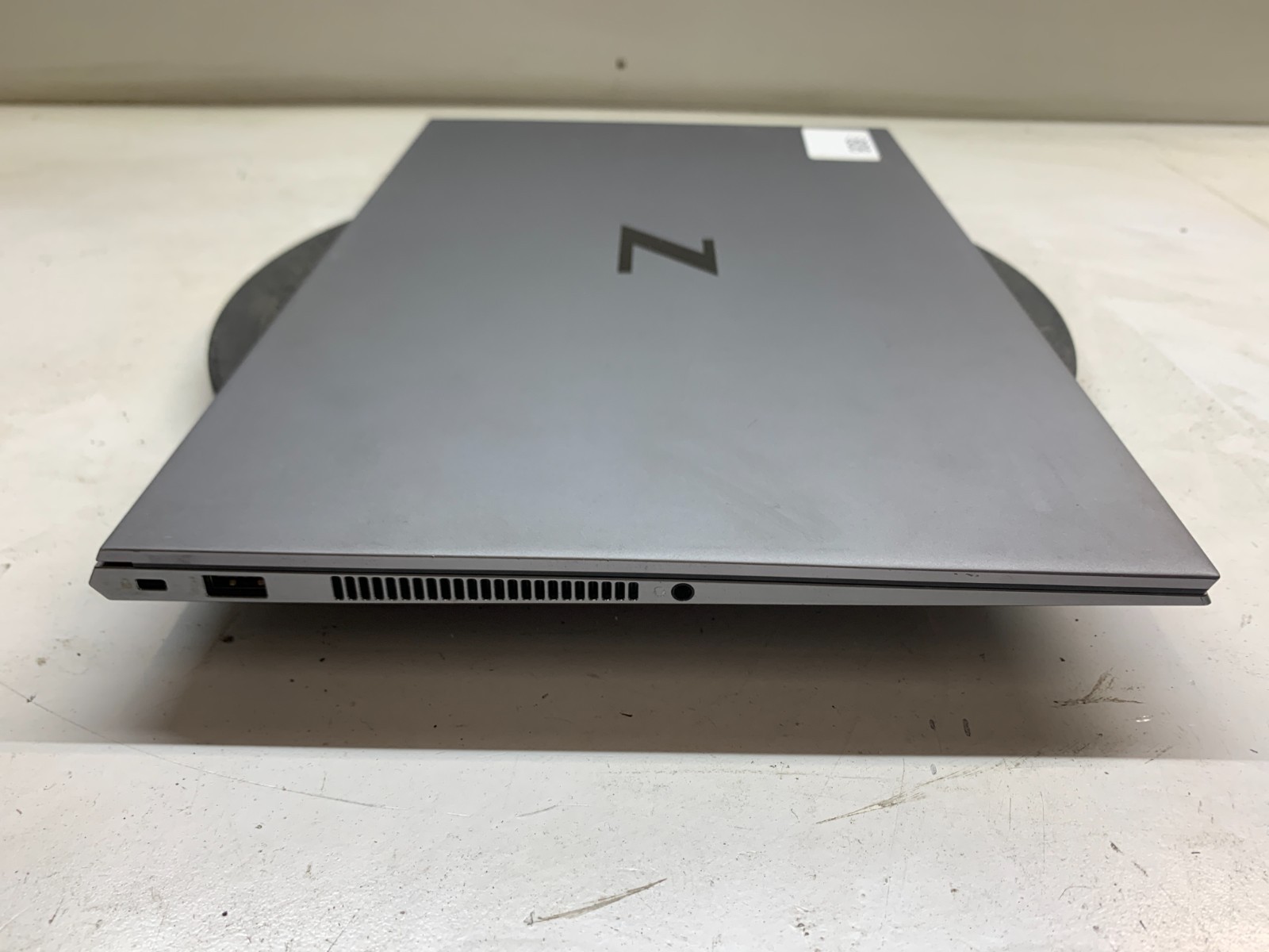 HP Zbook Studio G8 Intel Core i7-11800H 2.3GHz 16GB Ram 512GB SSD Nvidia T1200