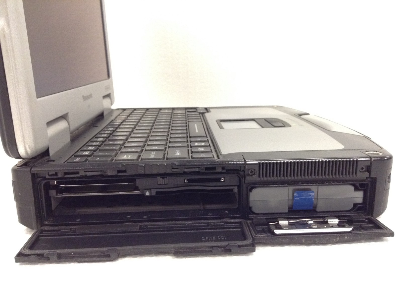 Panasonic Toughbook CF-31 MK1 i5-M520 2.4GHz 13.3″ w/ 4GB Ram, 8K Hours, No HD,