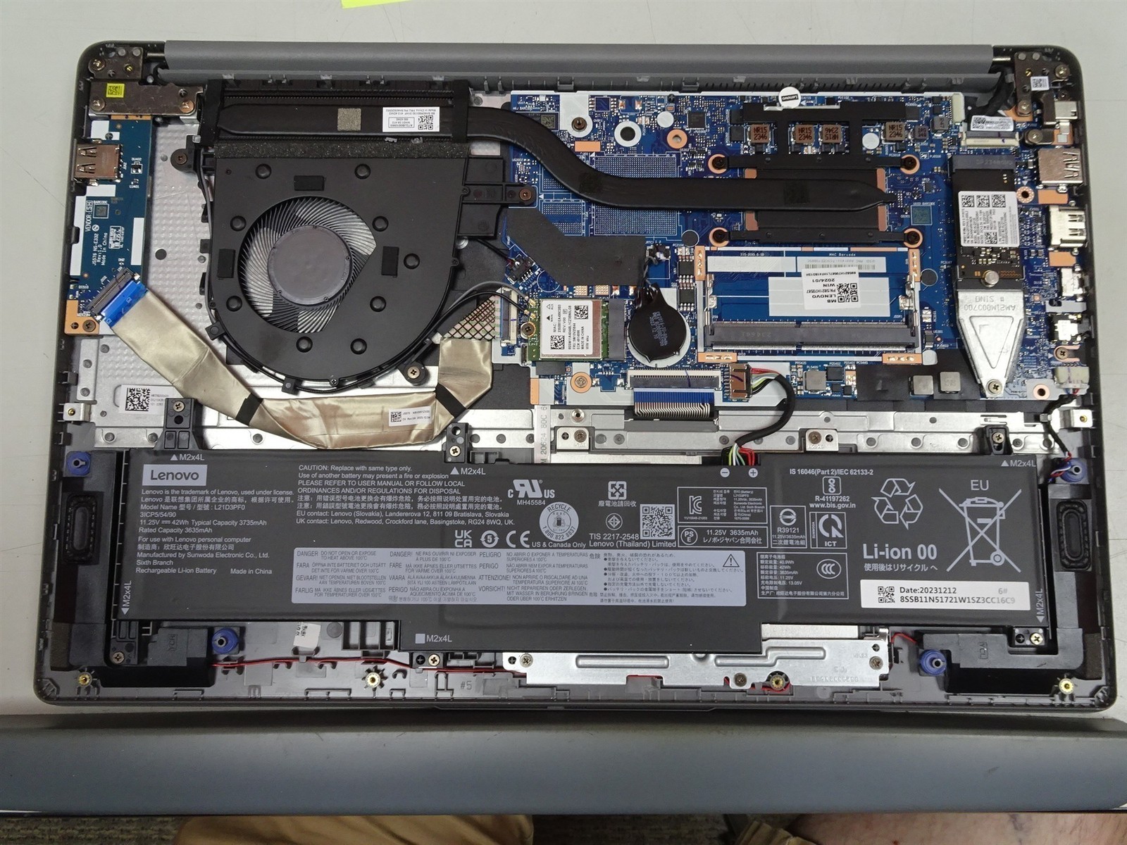 Lenovo IdeaPad 1 15IAU7 Laptop Intel Core i3-1215U 4.4GHz 8GB 512GB SSD No PSU